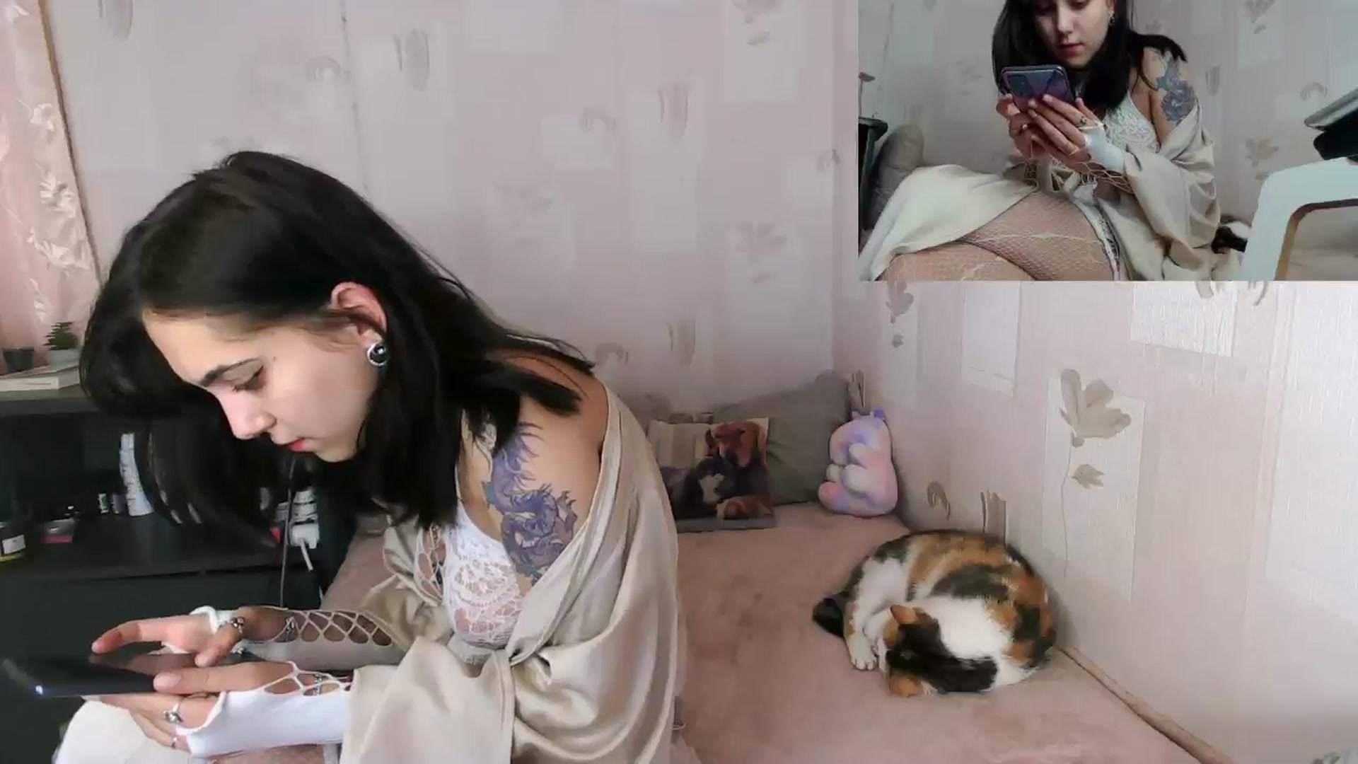 Gallery image thumbnail from Alter3g00's myfreecams stream on, 05/20/2024, 15:57 image 2 of 20