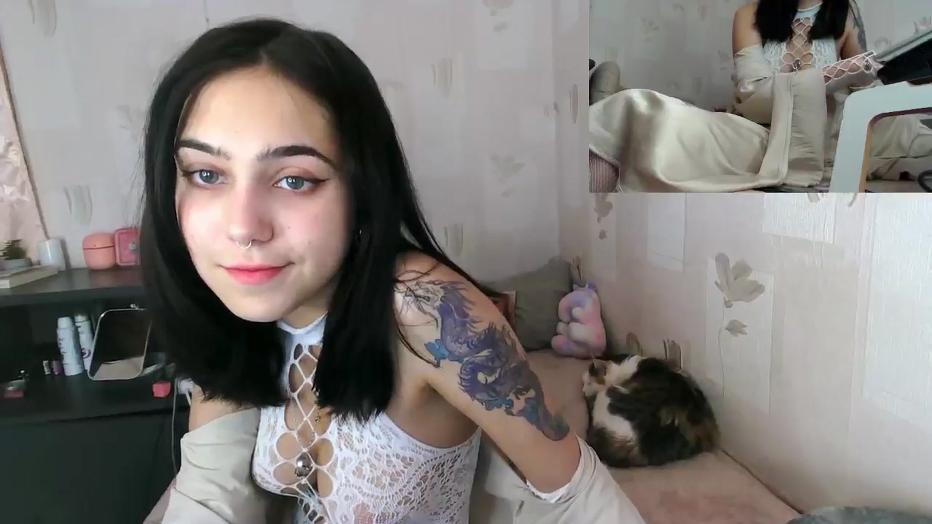 Gallery image thumbnail from Alter3g00's myfreecams stream on, 05/20/2024, 15:57 image 5 of 20