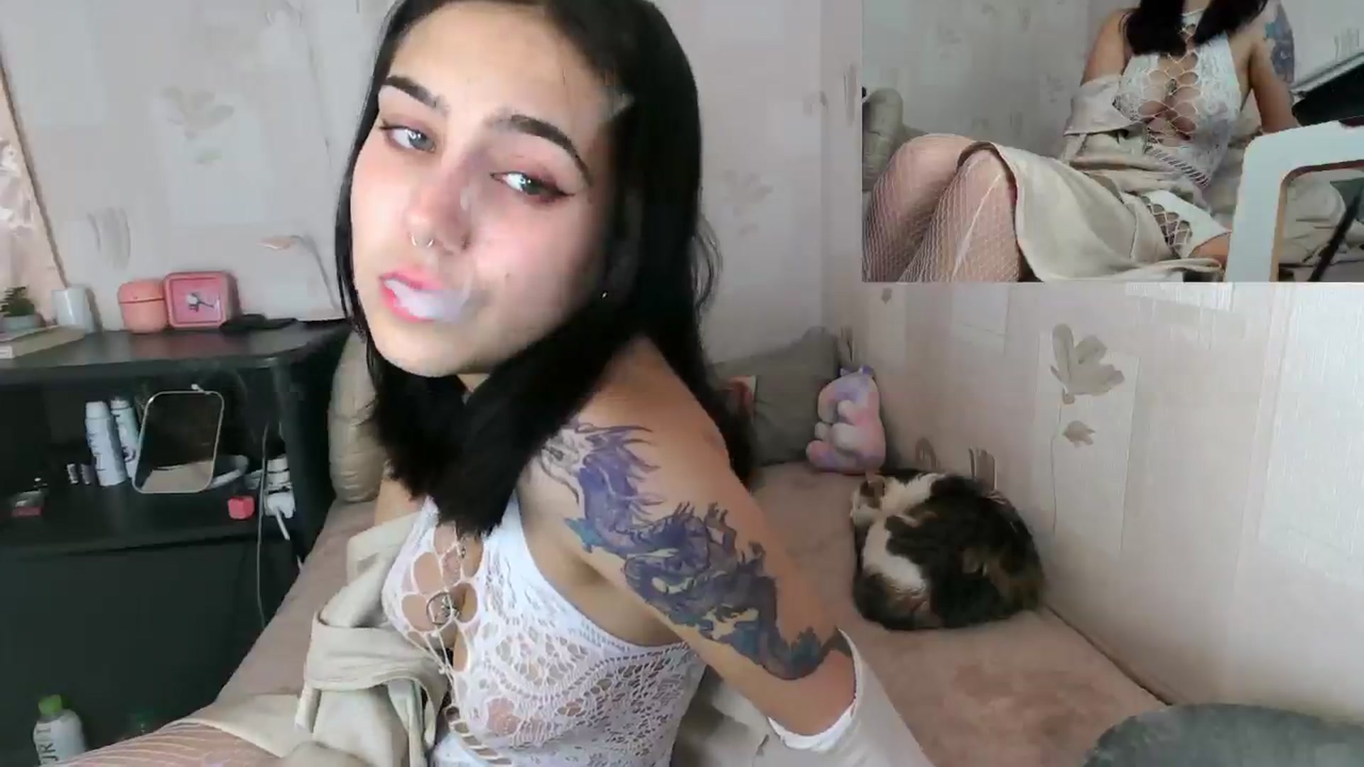 Gallery image thumbnail from Alter3g00's myfreecams stream on, 05/20/2024, 15:57 image 7 of 20