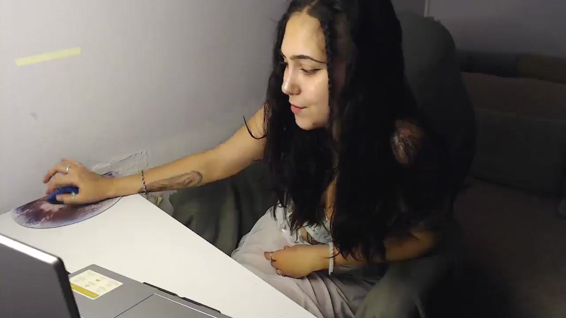 Gallery image thumbnail from Alter3g00's myfreecams stream on, 07/19/2025, 18:41 image 17 of 20