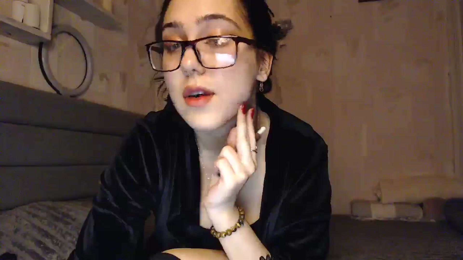 Gallery image thumbnail from Alter3g00's myfreecams stream on, 12/28/2025, 20:41 image 4 of 20