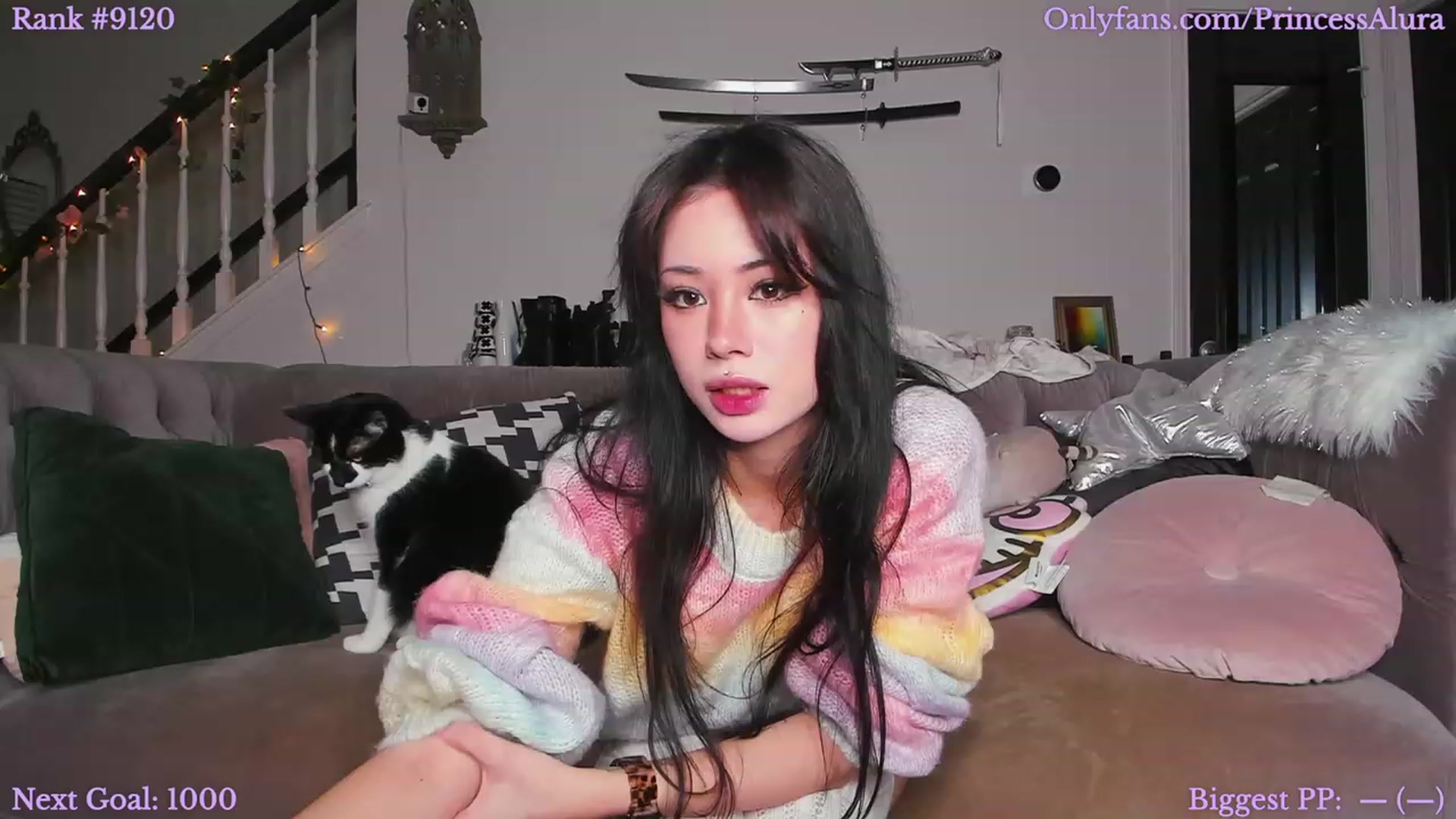 Gallery image thumbnail from Aluraa_'s myfreecams stream on, 12/16/2022, 02:55 image 1 of 20