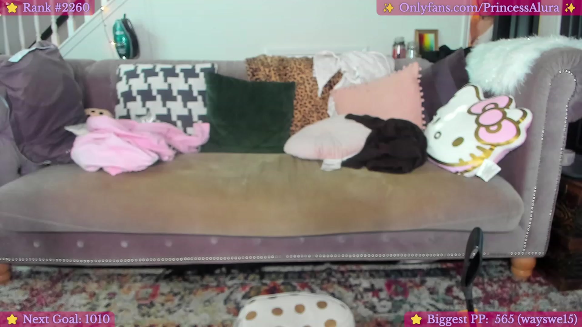 Gallery image thumbnail from Aluraa_'s myfreecams stream on, 01/20/2023, 21:55 image 14 of 20