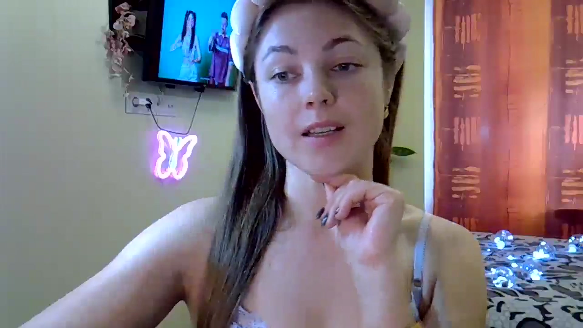 Gallery image thumbnail from Always18_'s myfreecams stream on, 01/05/2026, 12:01 image 4 of 20