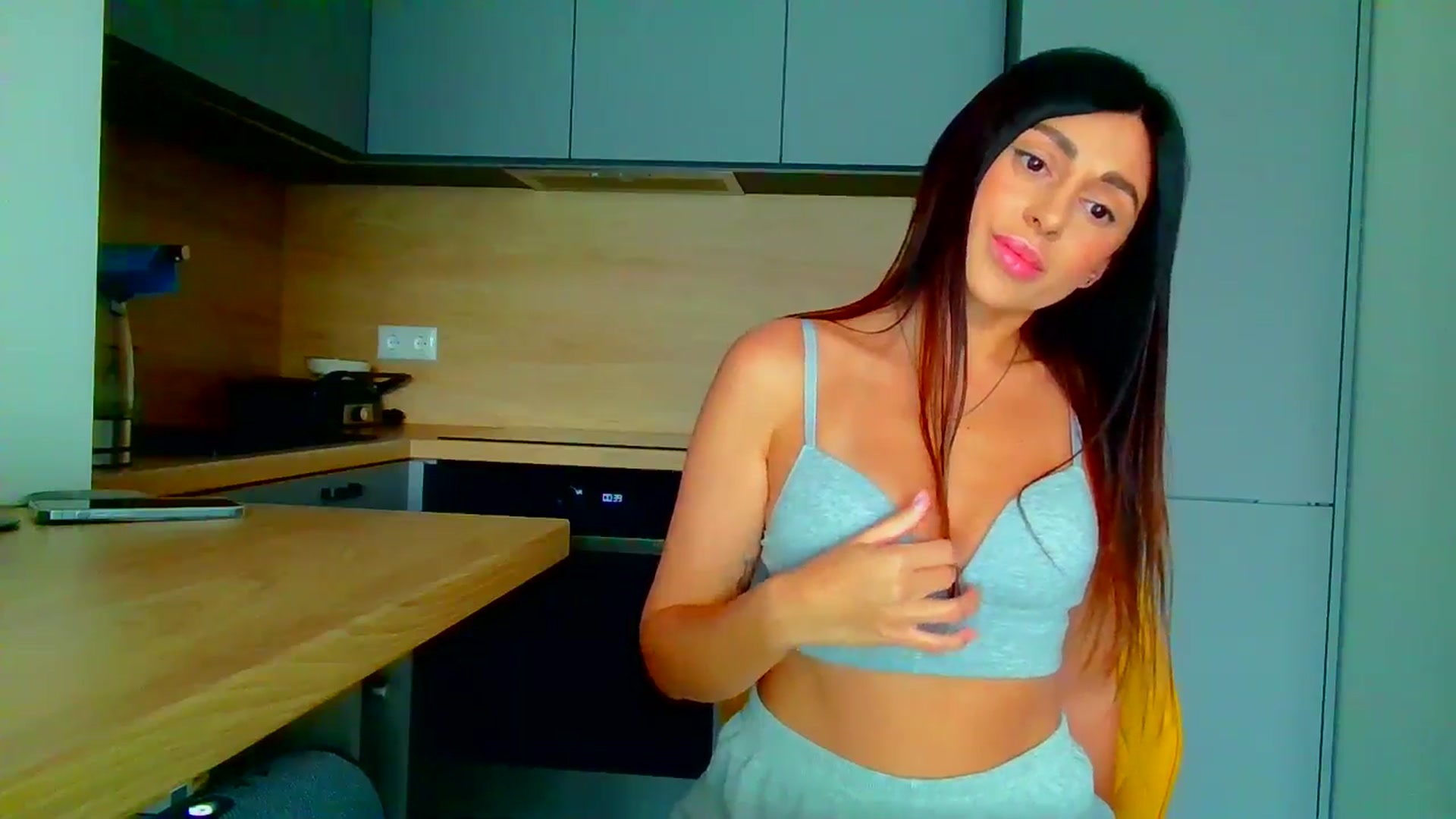 Gallery image thumbnail from Always_Fun_'s myfreecams stream on, 10/26/2025, 10:46 image 15 of 20