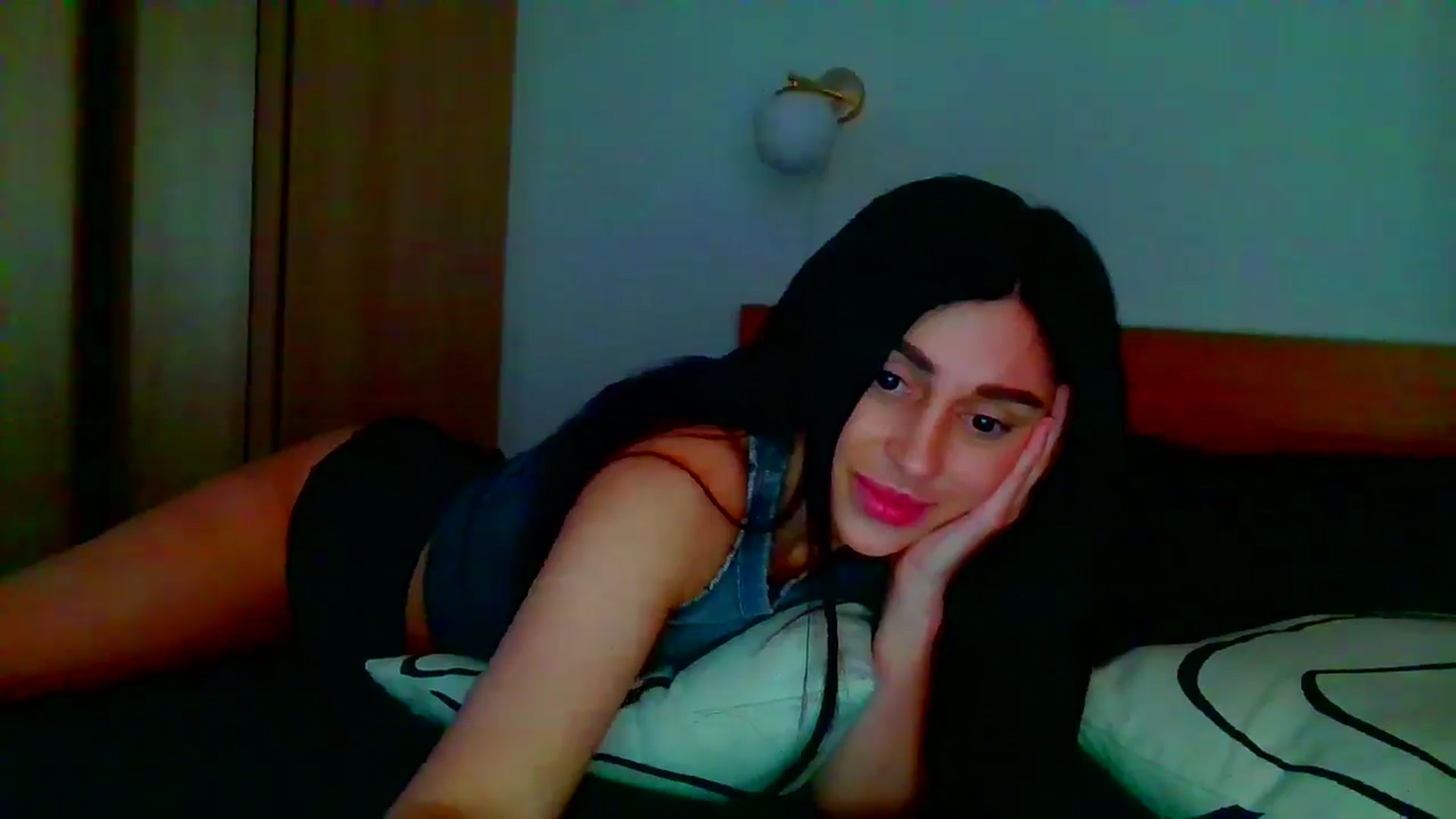 Gallery image thumbnail from Always_Fun_'s myfreecams stream on, 04/08/2026, 16:53 image 16 of 20