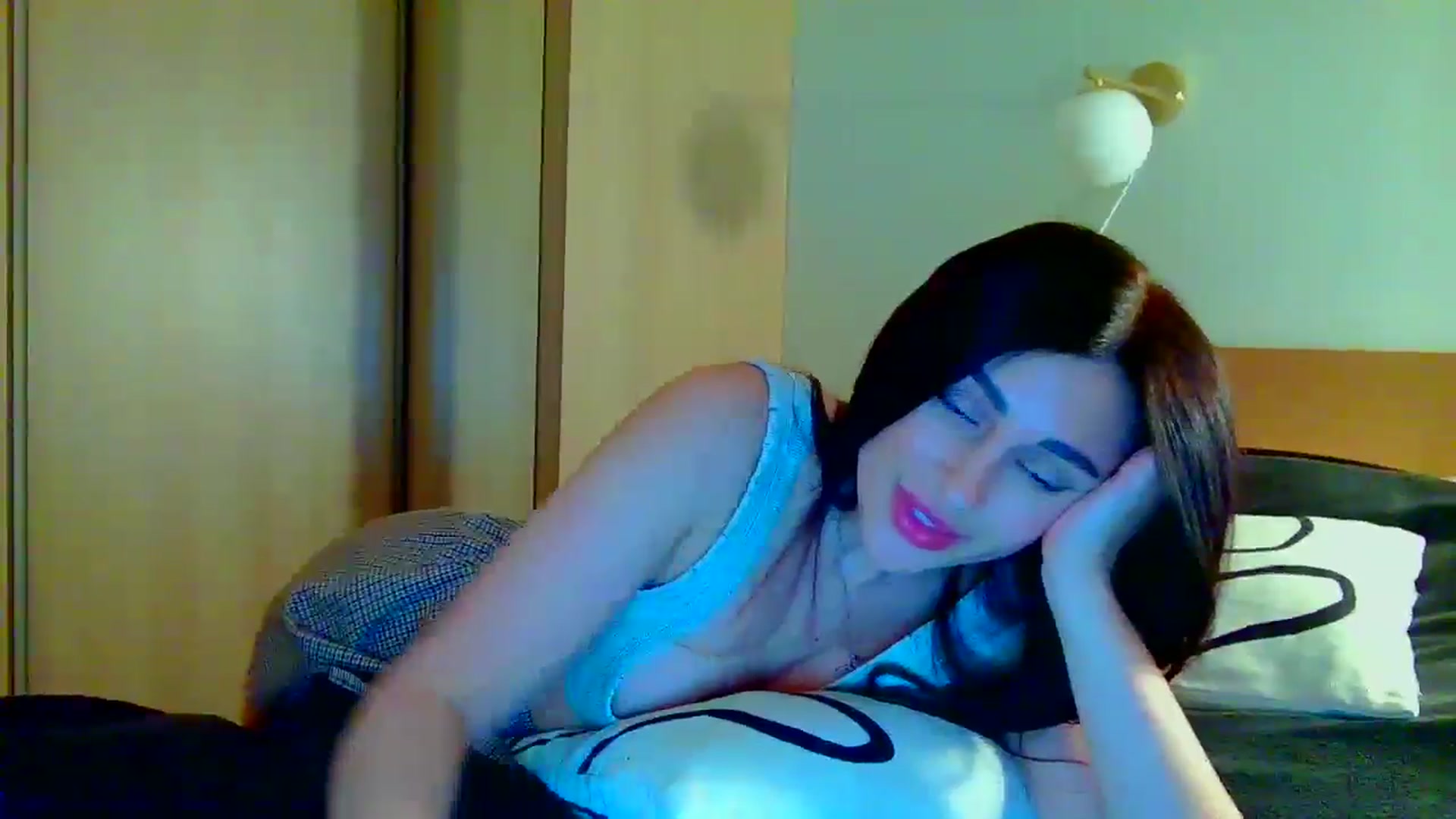 Gallery image thumbnail from Always_Fun_'s myfreecams stream on, 04/19/2026, 17:50 image 15 of 20