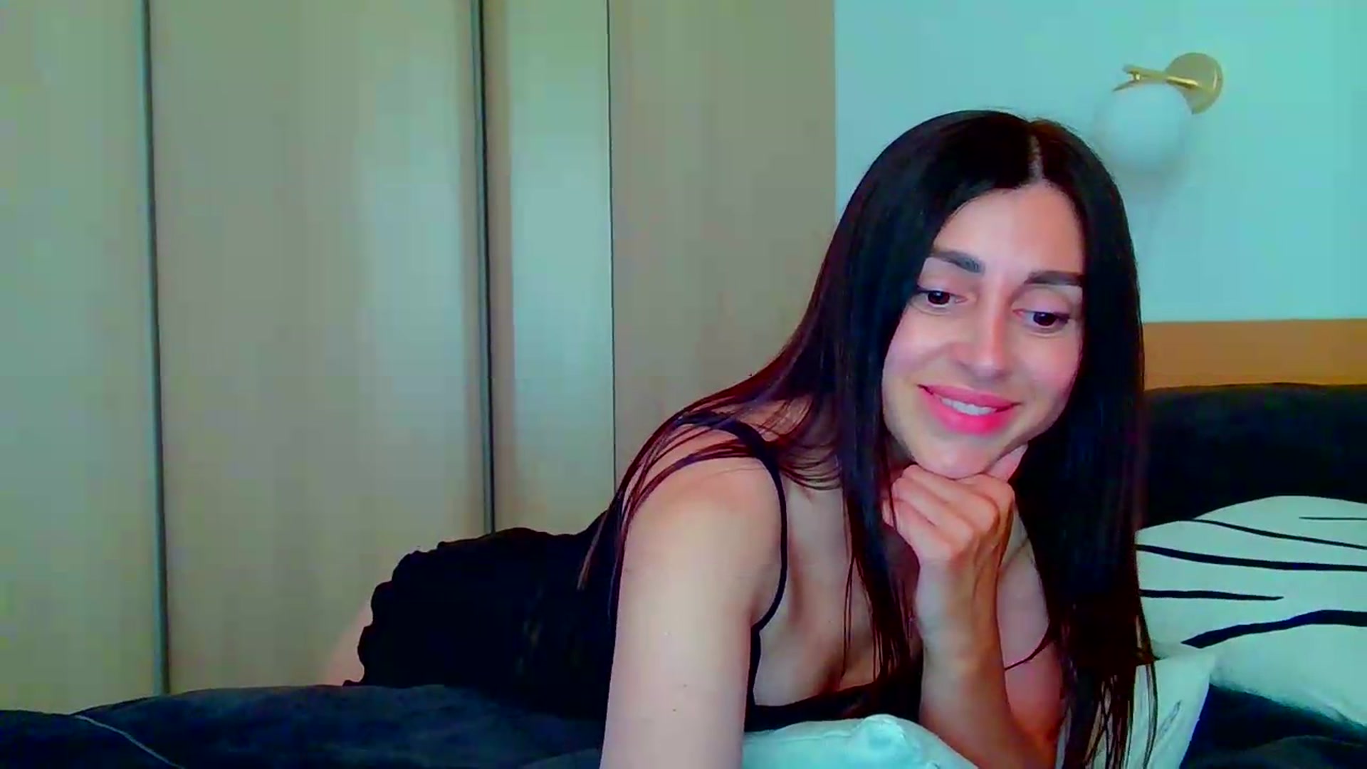Gallery image thumbnail from Always_Fun_'s myfreecams stream on, 07/16/2026, 17:25 image 13 of 20