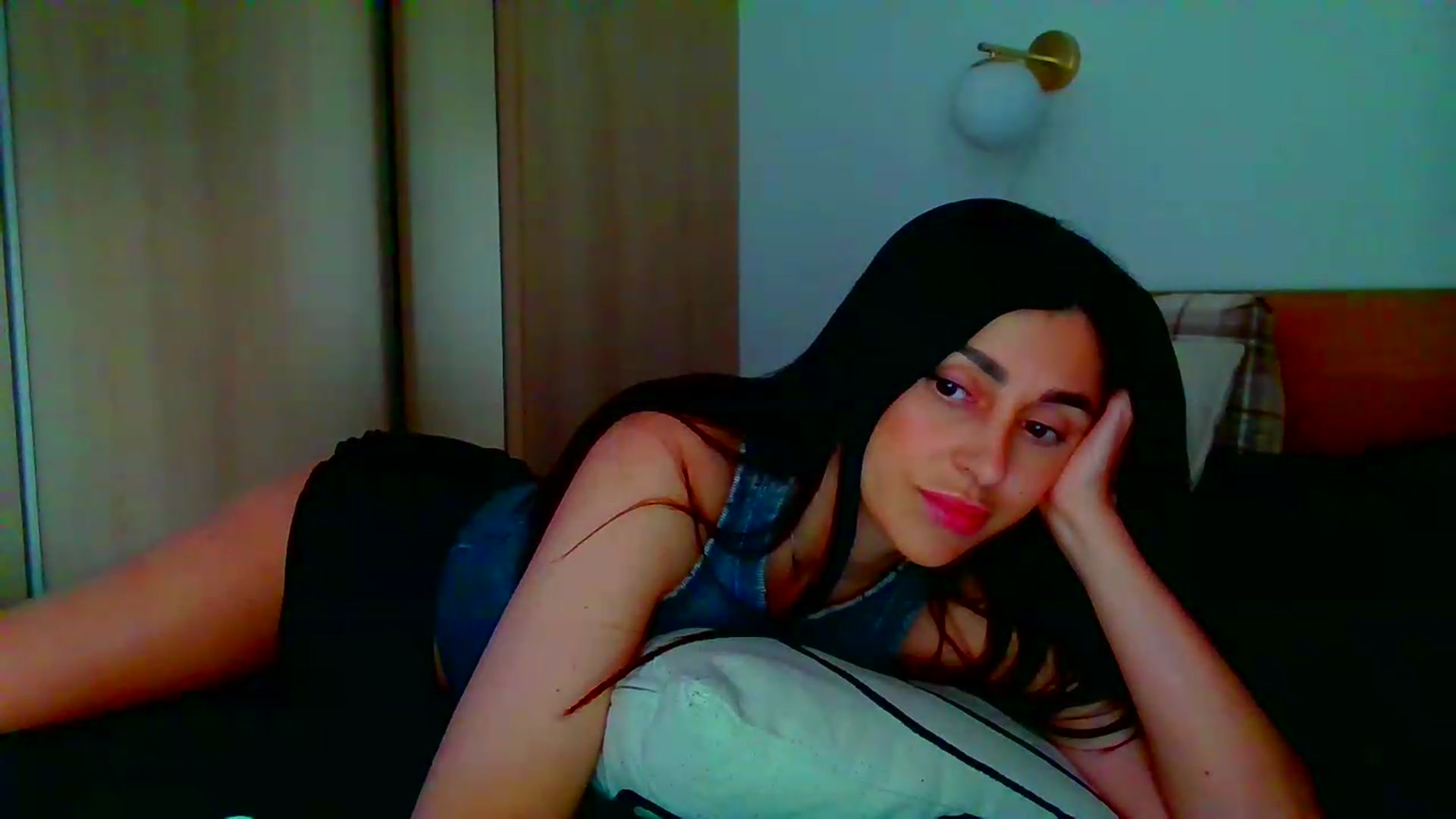 Gallery image thumbnail from Always_Fun_'s myfreecams stream on, 08/19/2026, 17:37 image 2 of 20