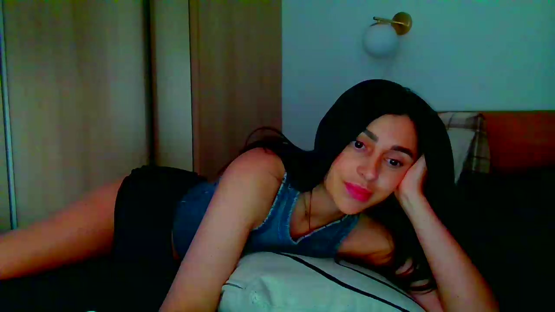 Gallery image thumbnail from Always_Fun_'s myfreecams stream on, 08/19/2026, 17:37 image 4 of 20