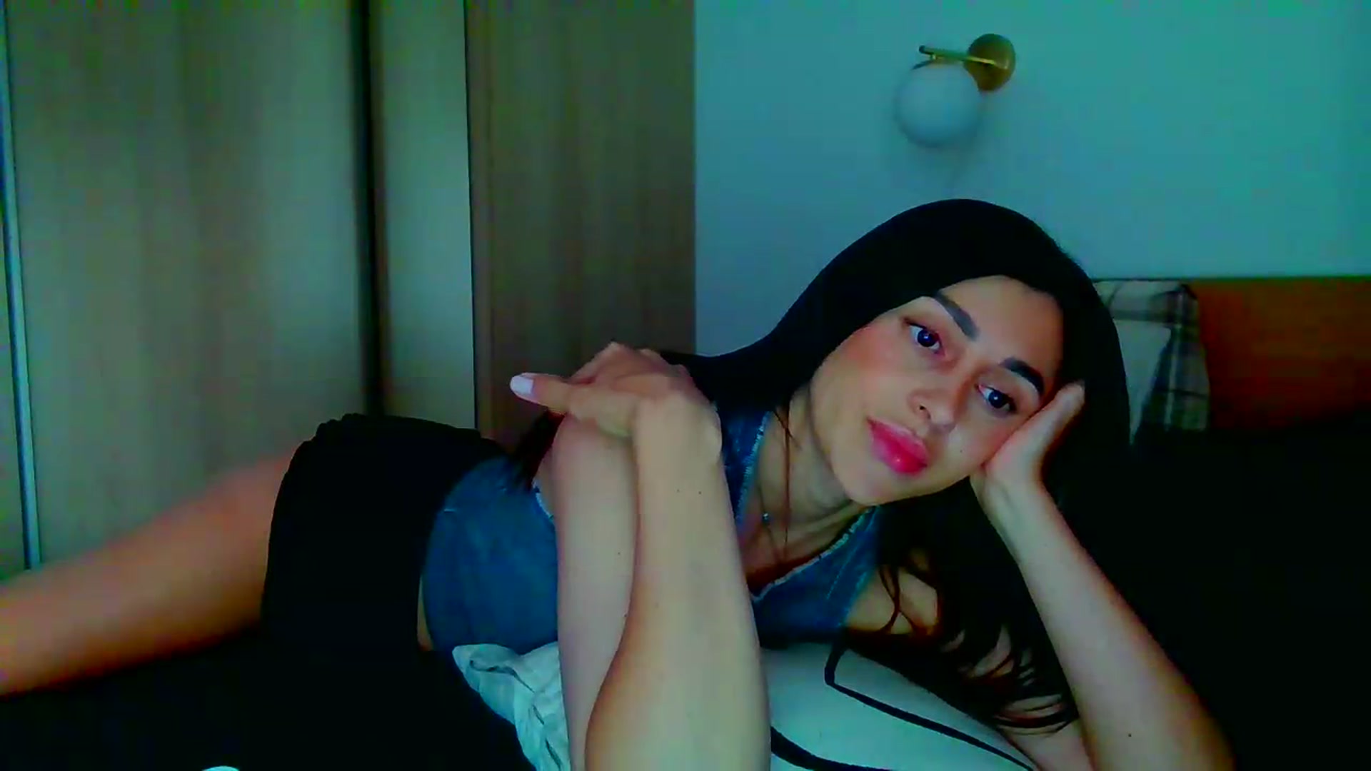Gallery image thumbnail from Always_Fun_'s myfreecams stream on, 08/19/2026, 17:37 image 3 of 20
