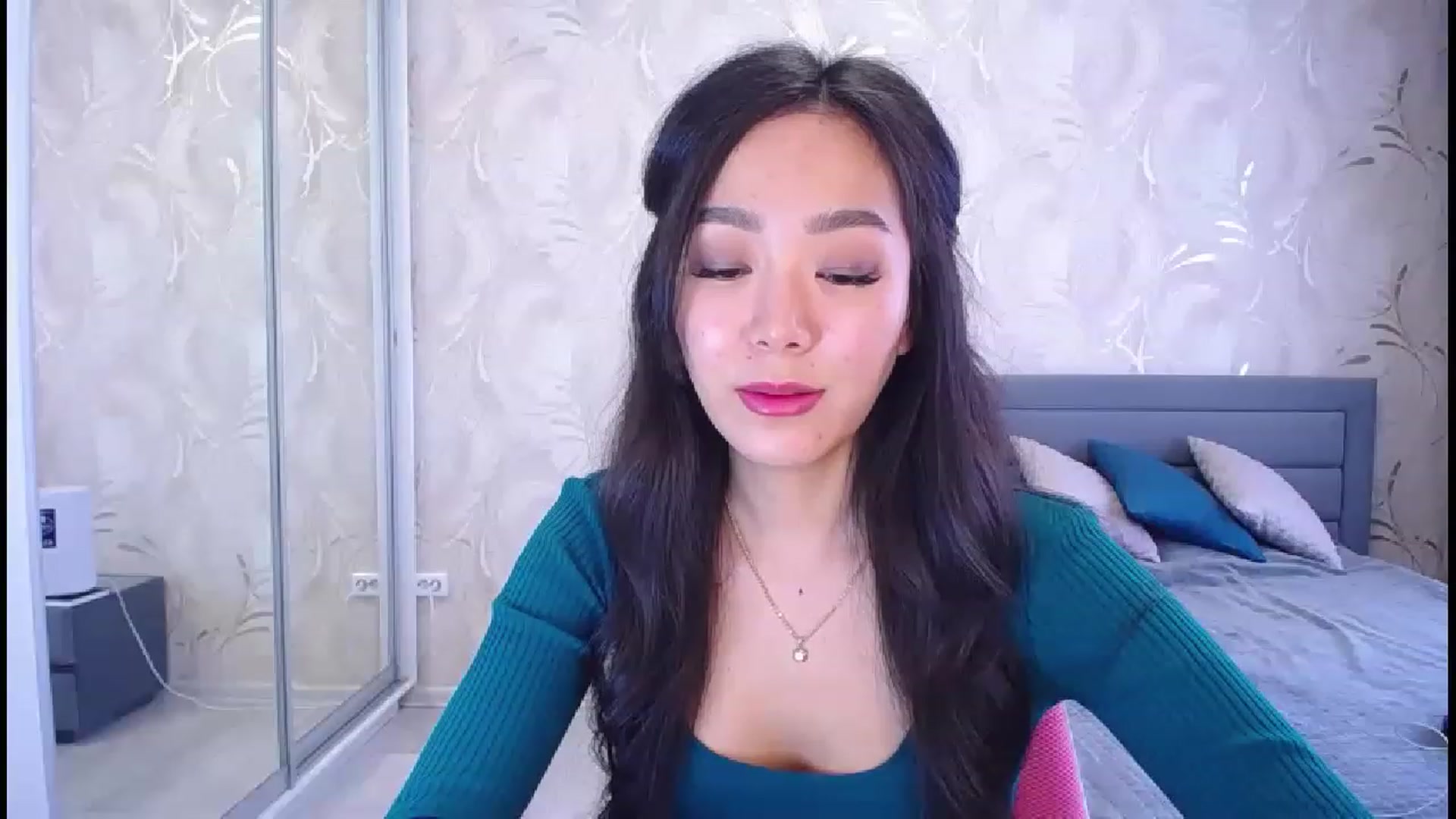 Gallery image thumbnail from AlwayssSmile's myfreecams stream on, 11/21/2022, 06:48 image 14 of 20