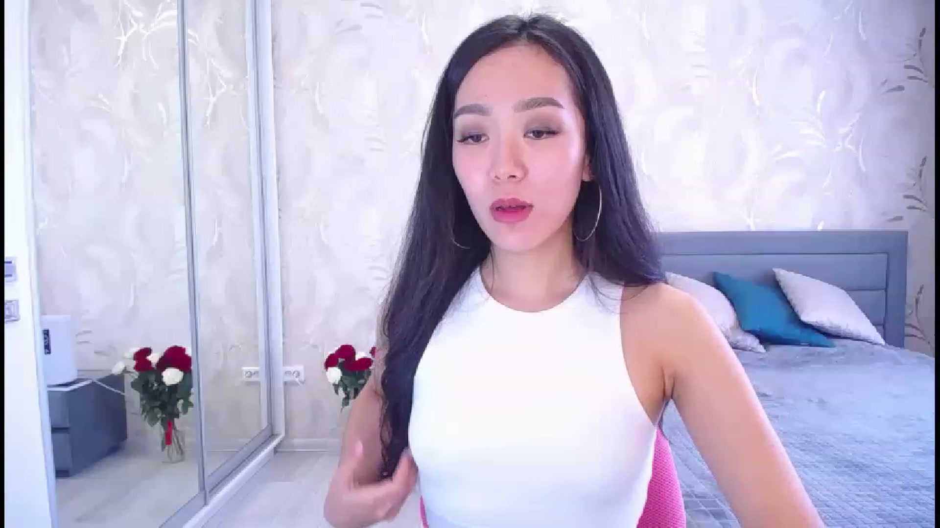Gallery image thumbnail from AlwayssSmile's myfreecams stream on, 11/22/2022, 07:25 image 3 of 20