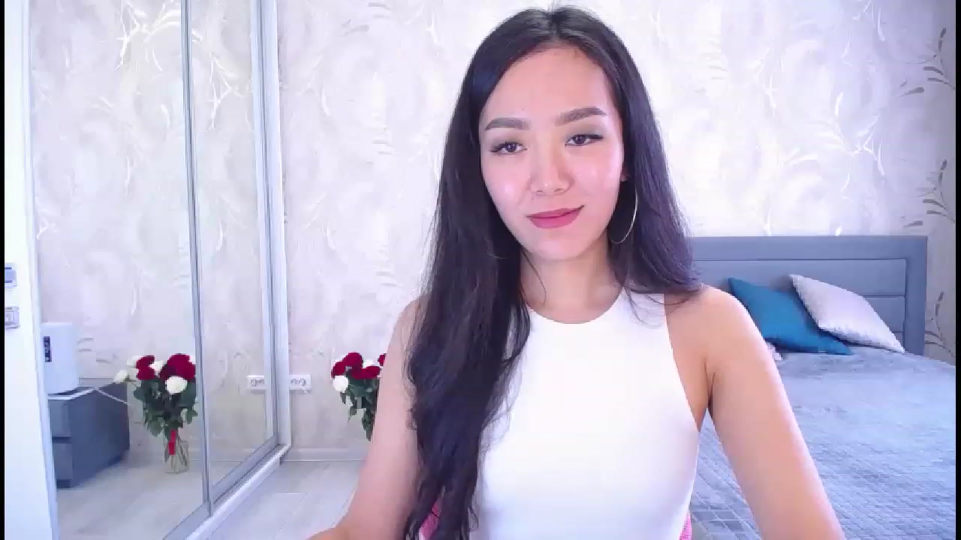 Gallery image thumbnail from AlwayssSmile's myfreecams stream on, 11/22/2022, 07:25 image 14 of 20