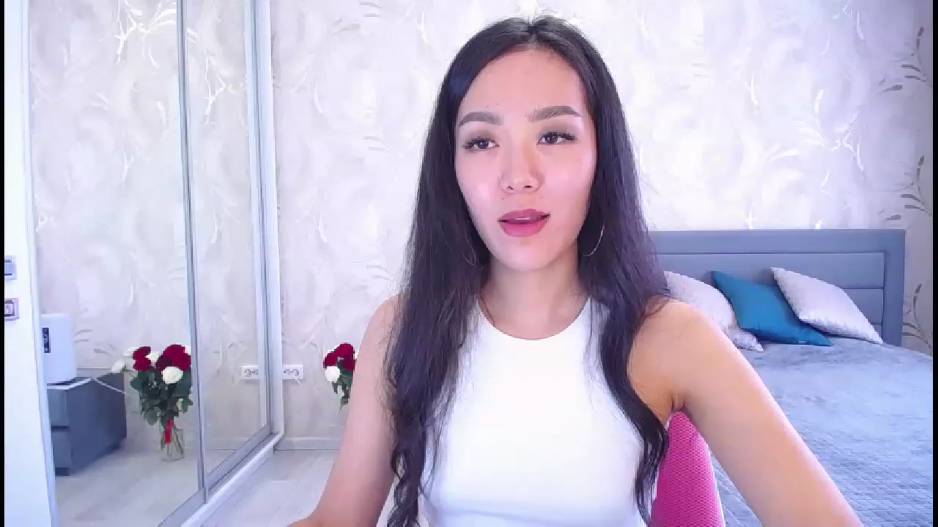 Gallery image thumbnail from AlwayssSmile's myfreecams stream on, 11/22/2022, 07:46 image 6 of 20