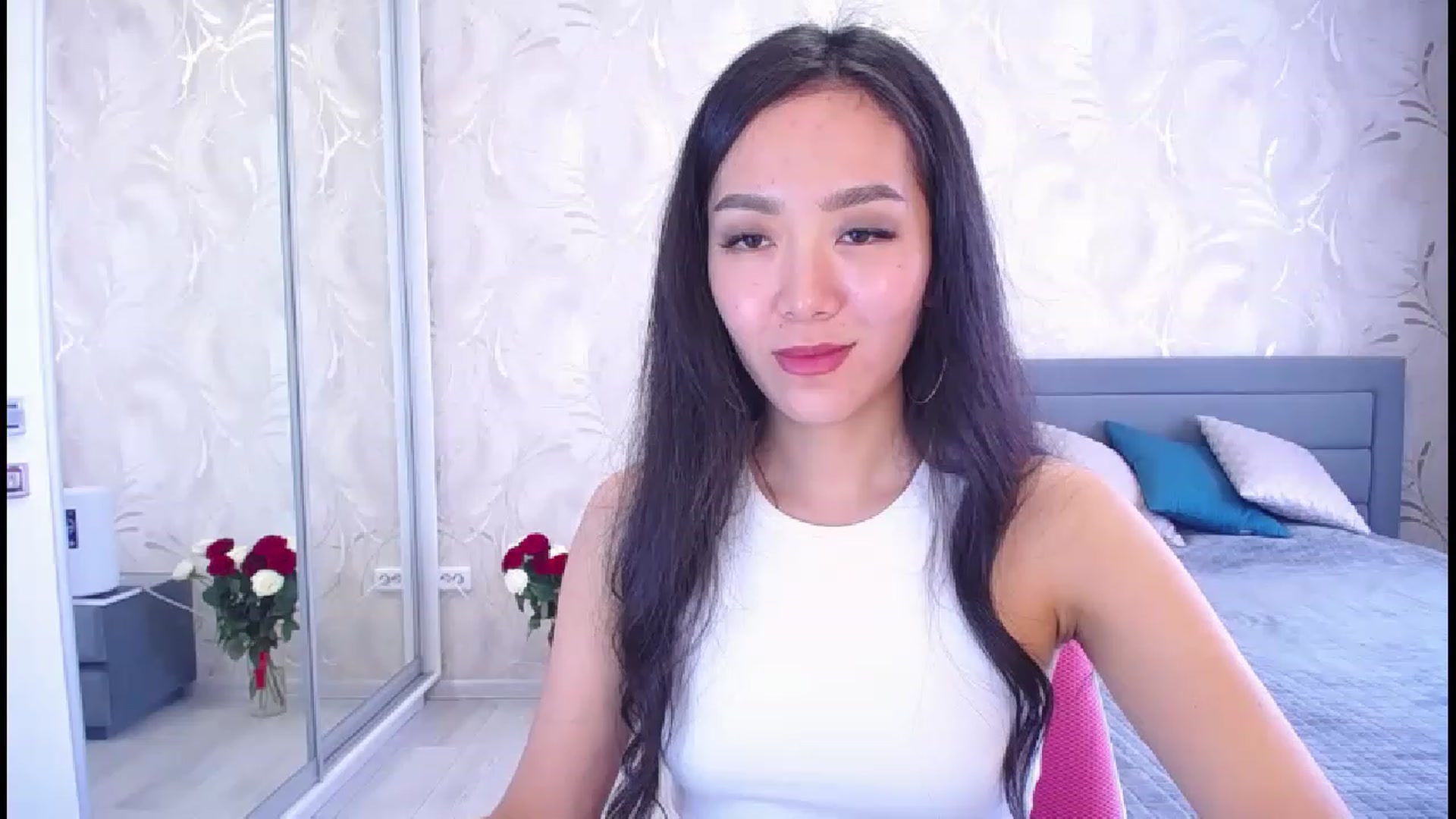 Gallery image thumbnail from AlwayssSmile's myfreecams stream on, 11/22/2022, 07:46 image 1 of 20