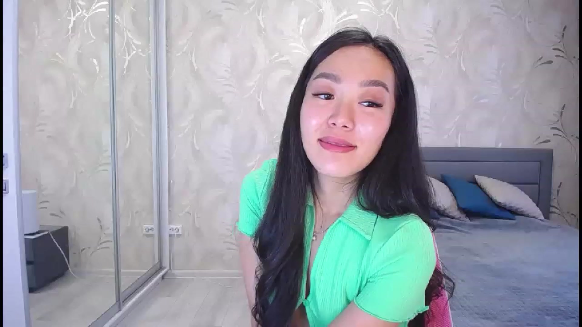 Gallery image thumbnail from AlwayssSmile's myfreecams stream on, 11/24/2022, 06:40 image 20 of 20