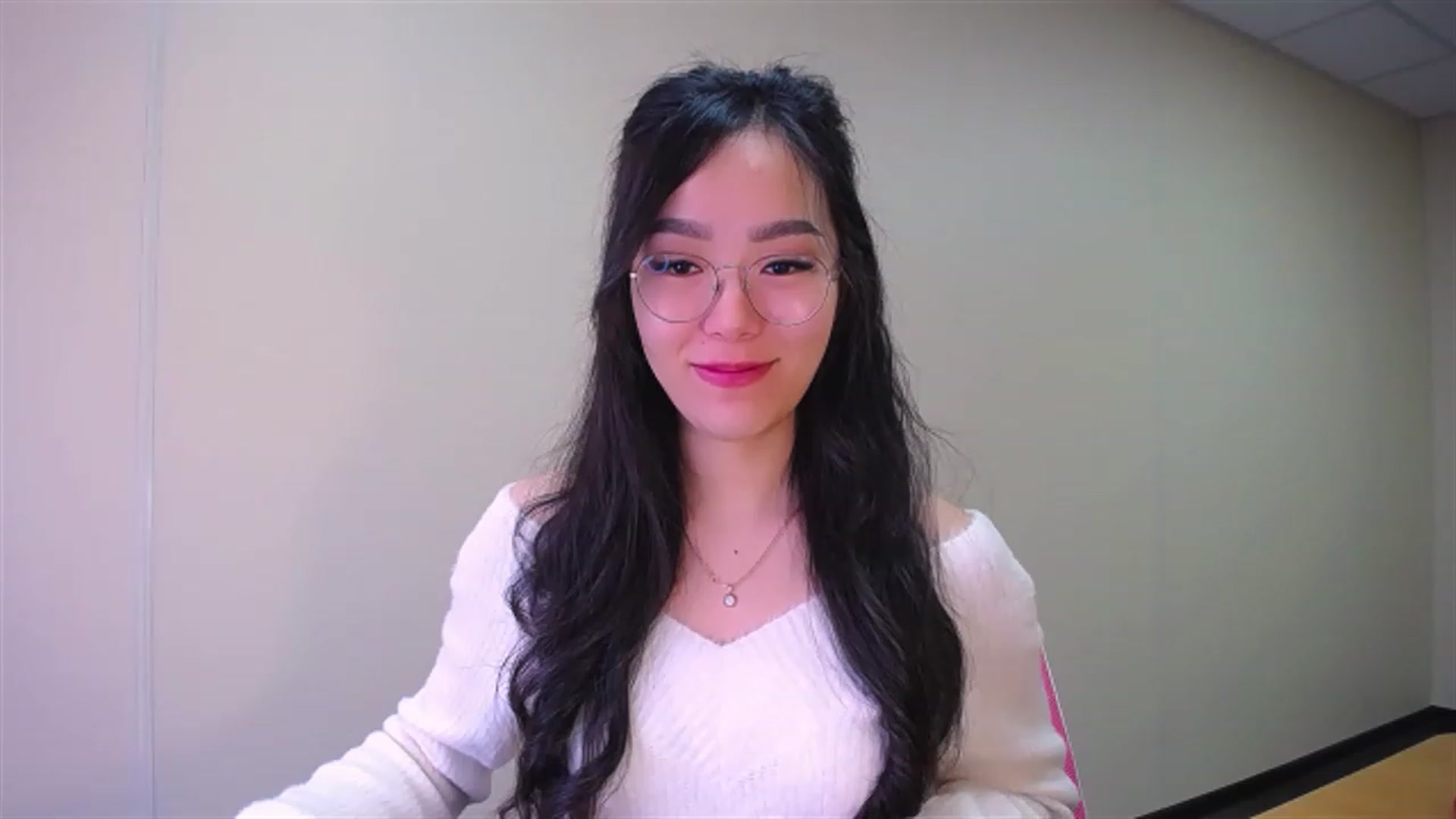 Gallery image thumbnail from AlwayssSmile's myfreecams stream on, 03/12/2023, 07:33 image 7 of 20