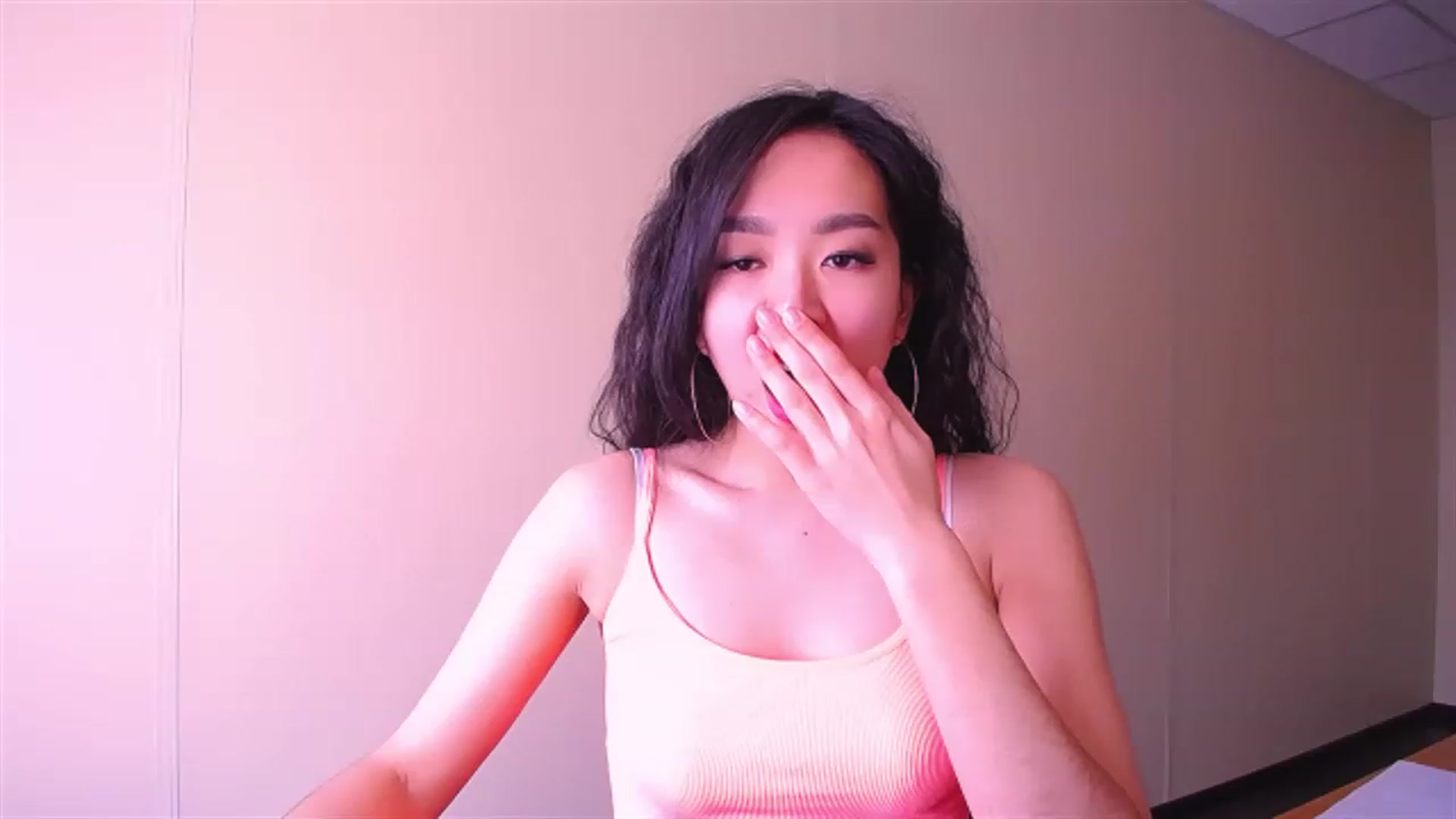 Gallery image thumbnail from AlwayssSmile's myfreecams stream on, 03/28/2023, 07:00 image 4 of 20