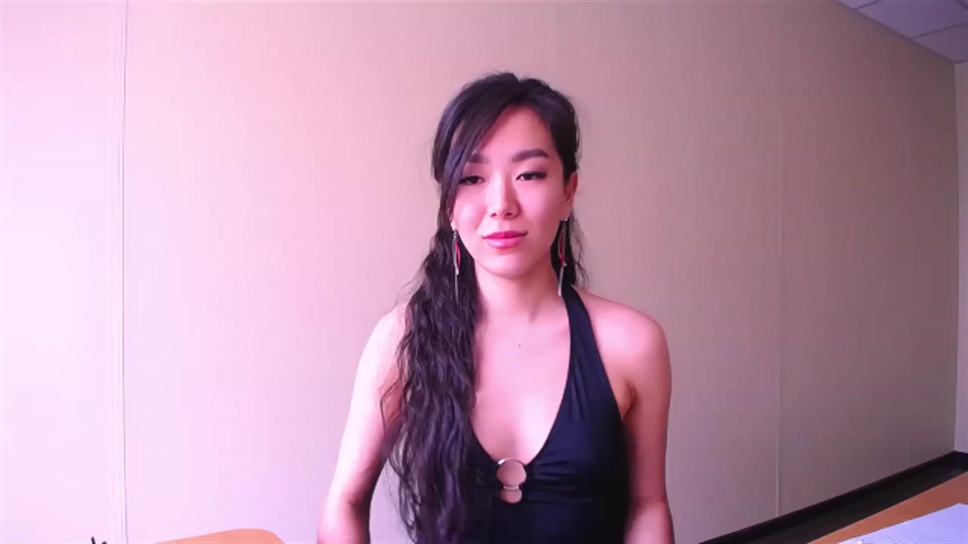 Gallery image thumbnail from AlwayssSmile's myfreecams stream on, 03/29/2023, 07:31 image 19 of 20