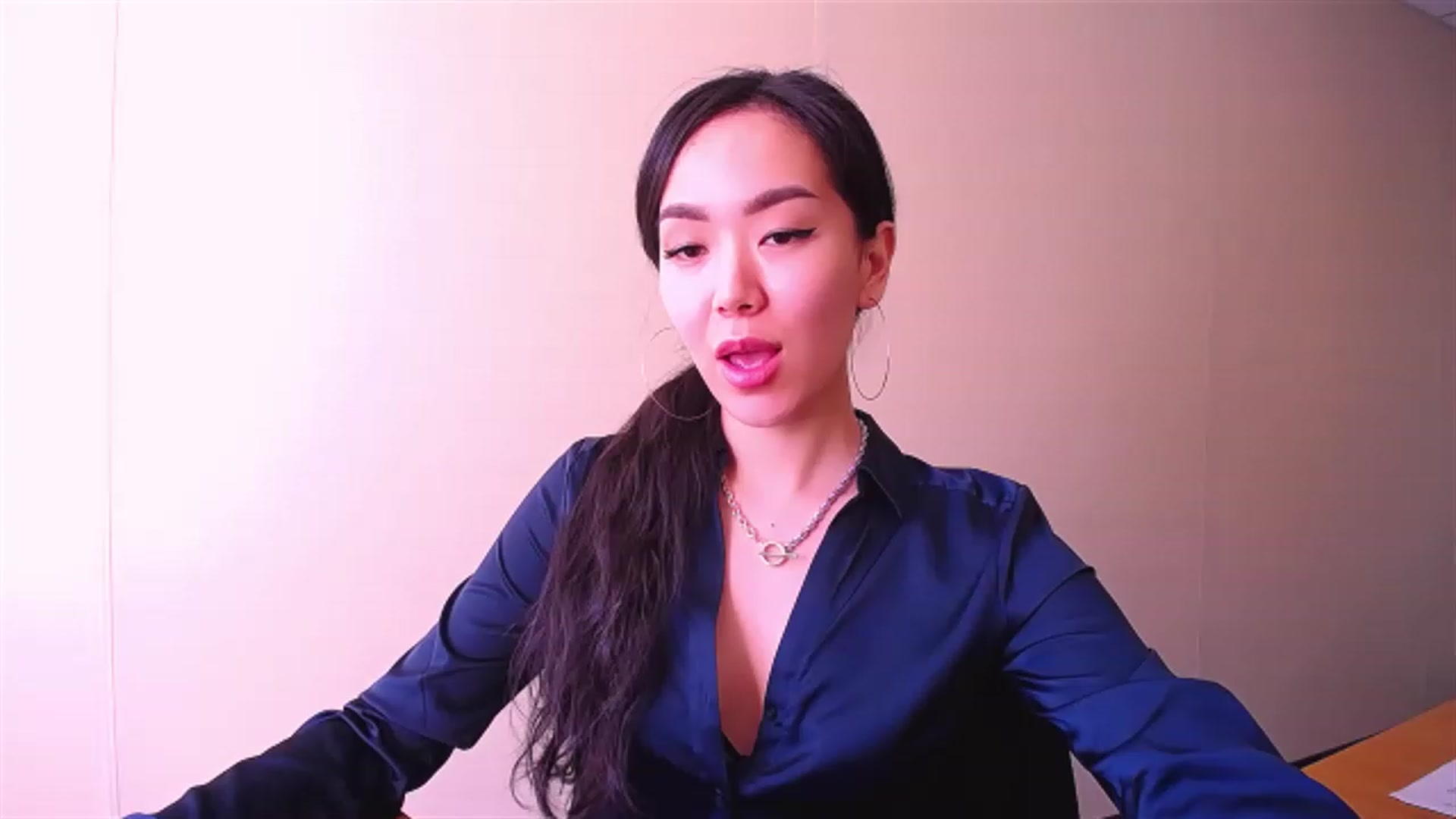 Gallery image thumbnail from AlwayssSmile's myfreecams stream on, 03/30/2023, 06:05 image 3 of 20