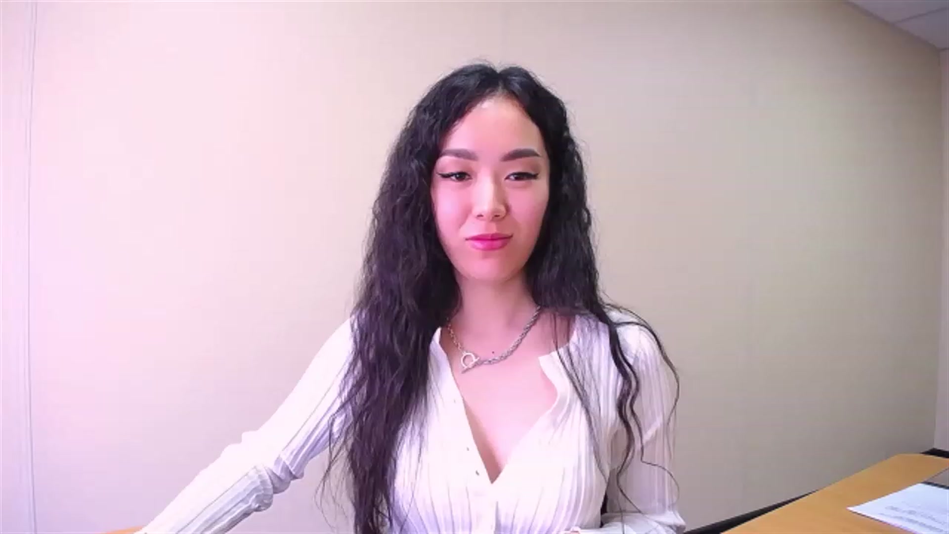 Gallery image thumbnail from AlwayssSmile's myfreecams stream on, 03/31/2023, 07:56 image 17 of 20
