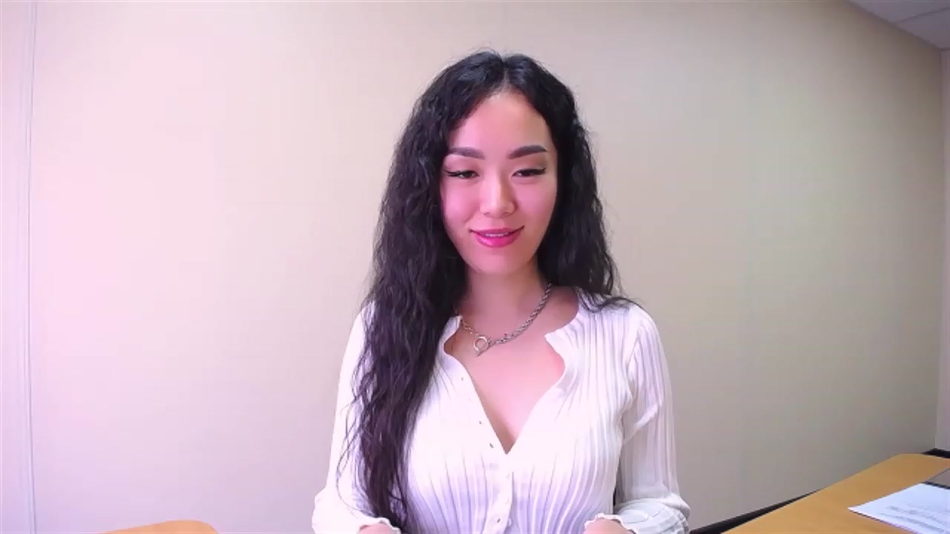 Gallery image thumbnail from AlwayssSmile's myfreecams stream on, 03/31/2023, 07:56 image 4 of 20