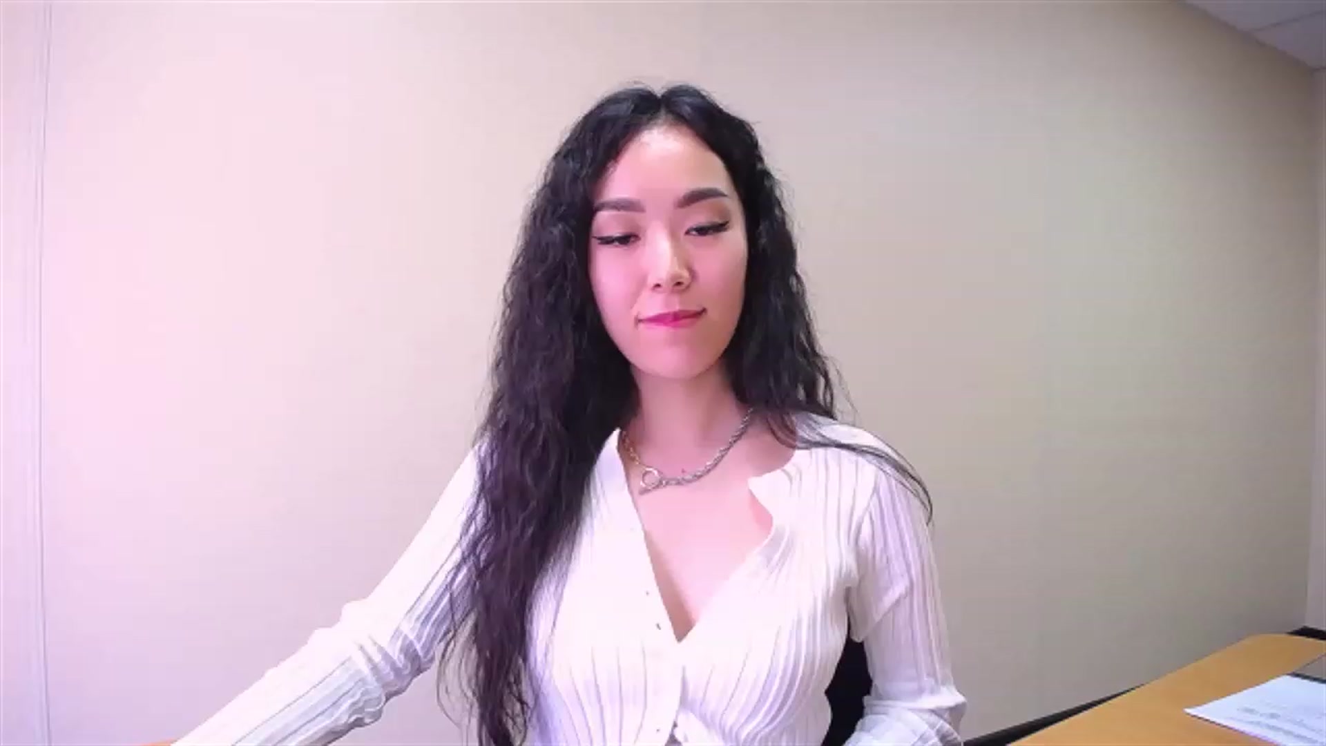 Gallery image thumbnail from AlwayssSmile's myfreecams stream on, 03/31/2023, 07:56 image 10 of 20