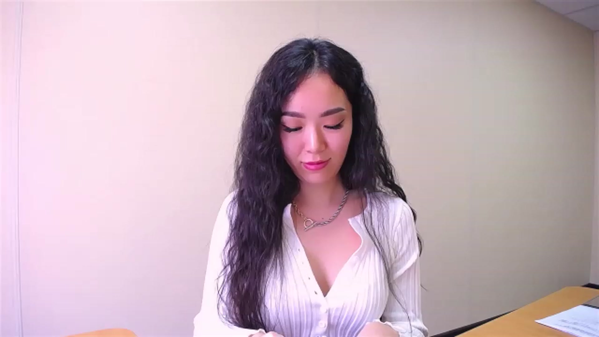 Gallery image thumbnail from AlwayssSmile's myfreecams stream on, 03/31/2023, 07:56 image 16 of 20