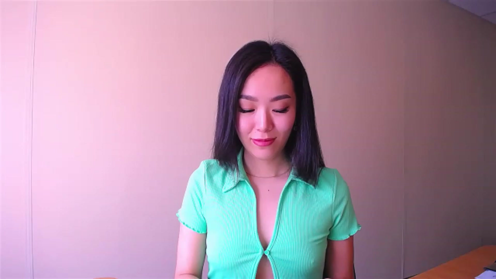 Gallery image thumbnail from AlwayssSmile's myfreecams stream on, 04/03/2023, 06:25 image 19 of 20