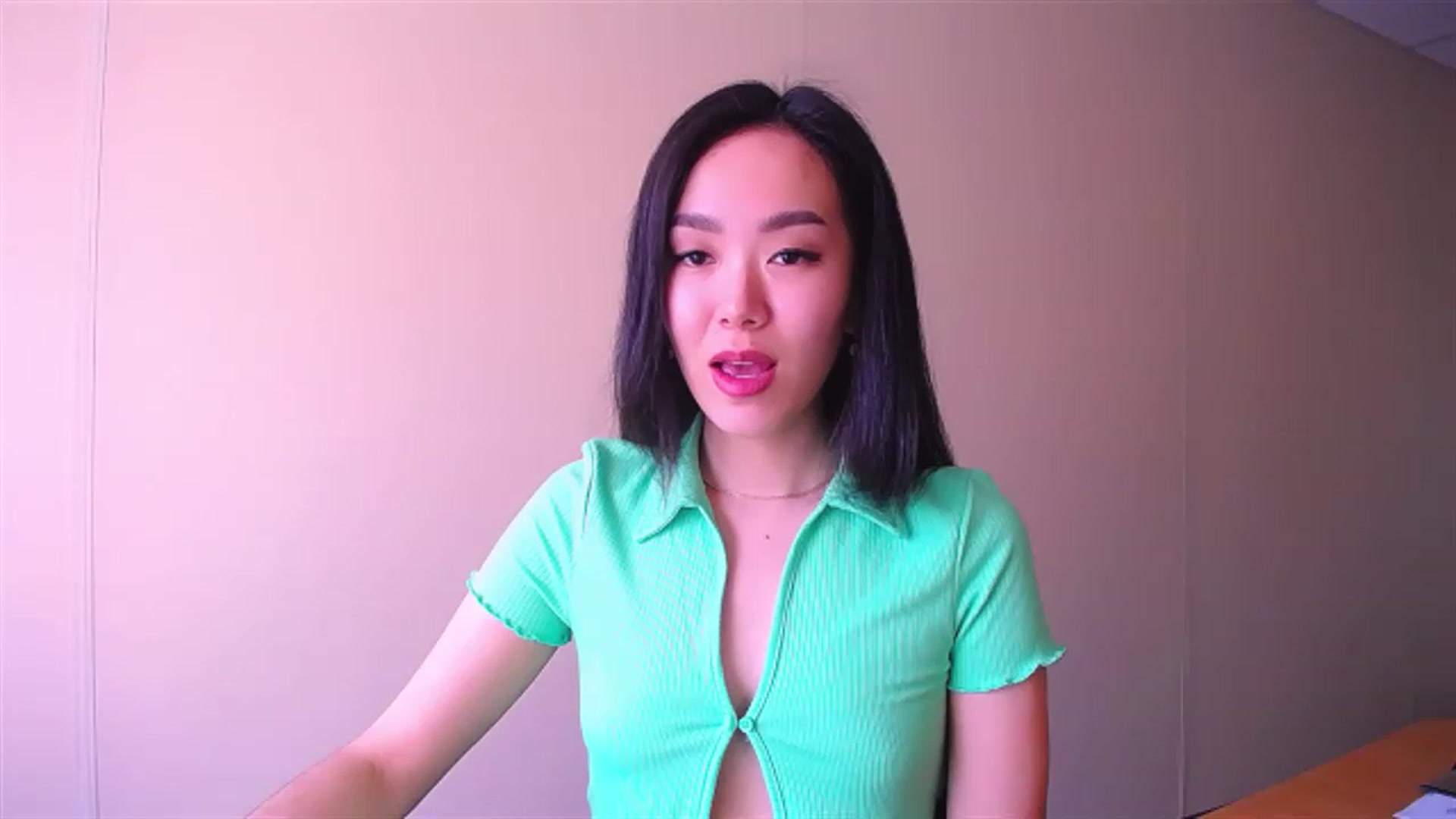 Gallery image thumbnail from AlwayssSmile's myfreecams stream on, 04/03/2023, 06:25 image 15 of 20