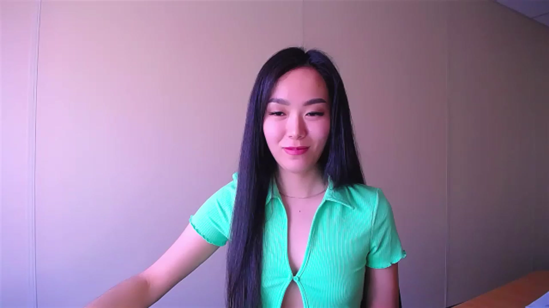 Gallery image thumbnail from AlwayssSmile's myfreecams stream on, 04/03/2023, 08:52 image 15 of 20