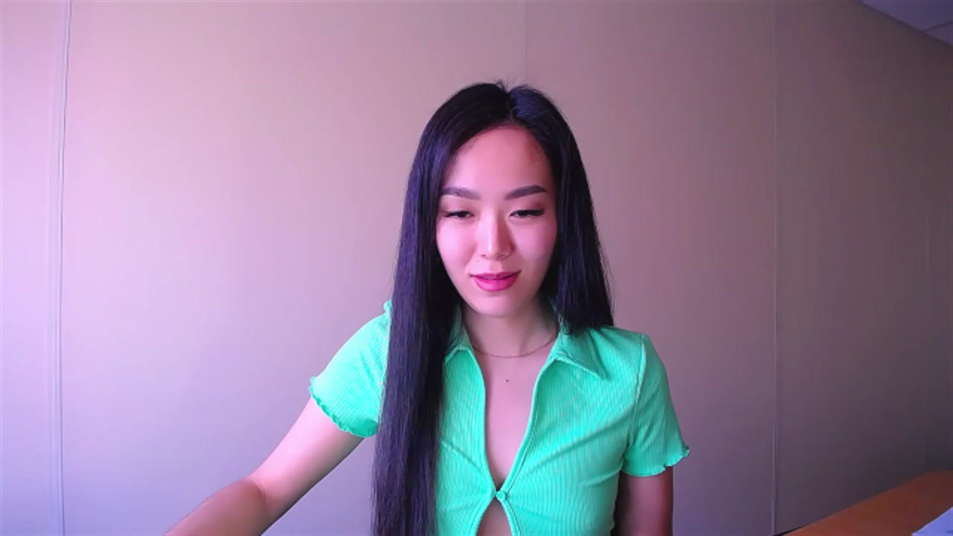 Gallery image thumbnail from AlwayssSmile's myfreecams stream on, 04/03/2023, 08:52 image 8 of 20