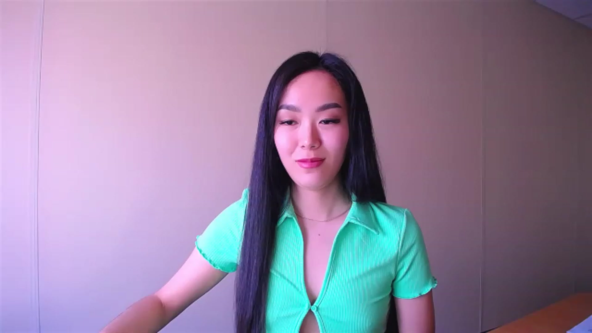 Gallery image thumbnail from AlwayssSmile's myfreecams stream on, 04/03/2023, 08:52 image 5 of 20