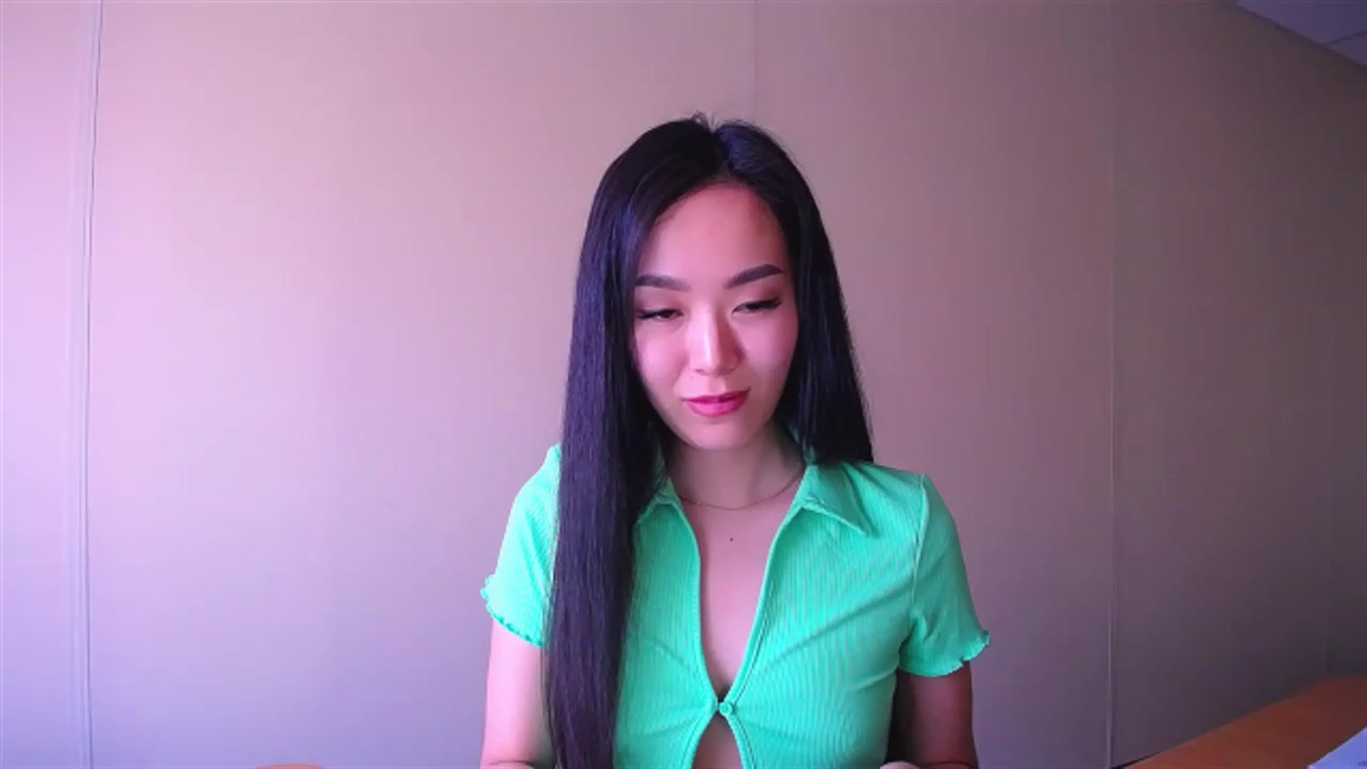 Gallery image thumbnail from AlwayssSmile's myfreecams stream on, 04/03/2023, 08:52 image 2 of 20