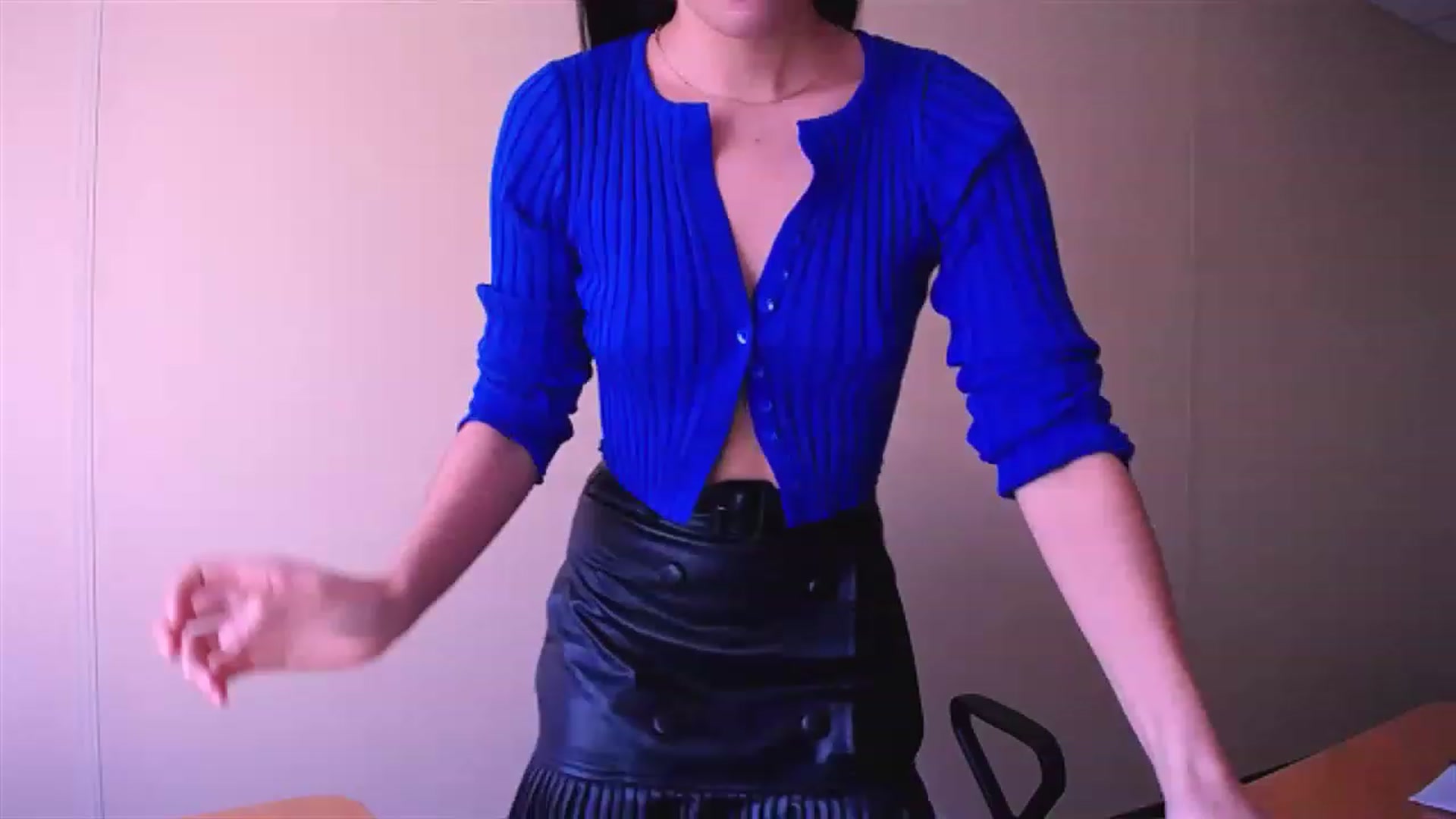 Gallery image thumbnail from AlwayssSmile's myfreecams stream on, 04/04/2023, 07:18 image 11 of 20