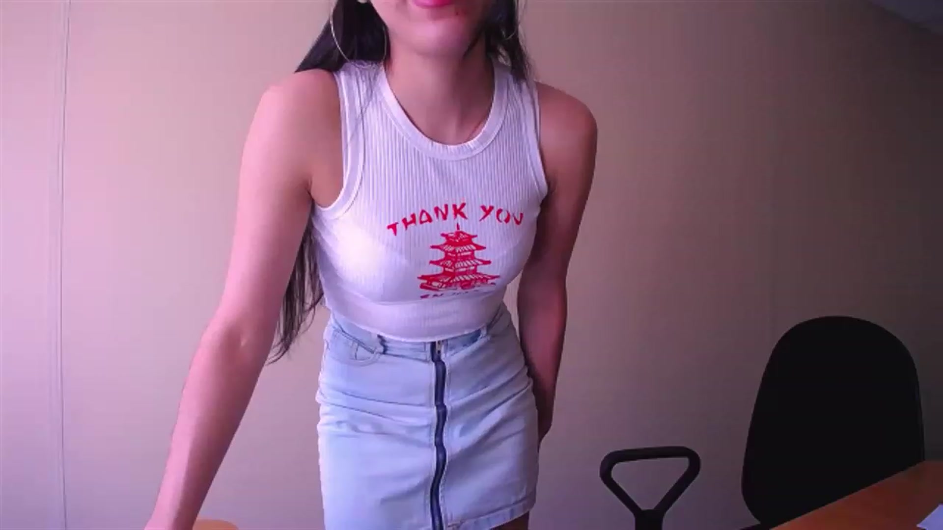 Gallery image thumbnail from AlwayssSmile's myfreecams stream on, 04/06/2023, 07:18 image 8 of 20