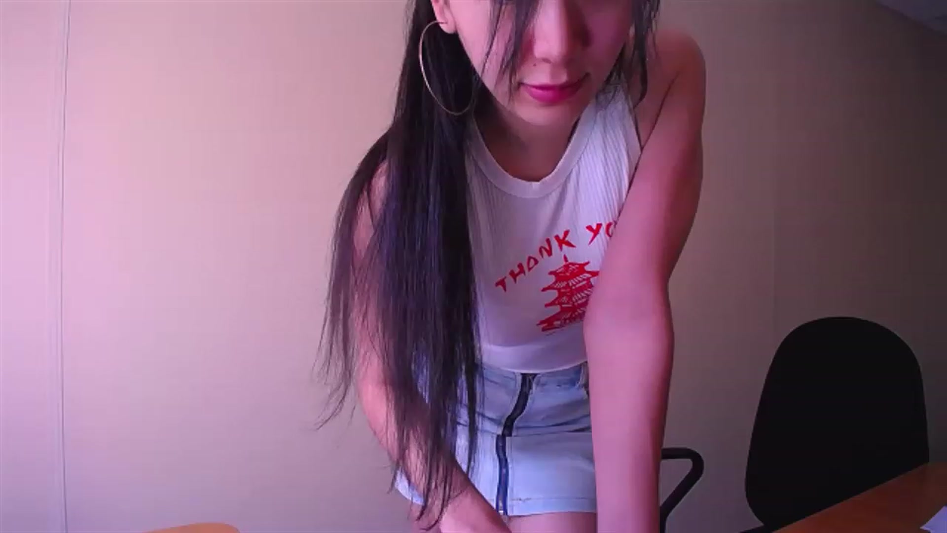 Gallery image thumbnail from AlwayssSmile's myfreecams stream on, 04/06/2023, 07:18 image 7 of 20