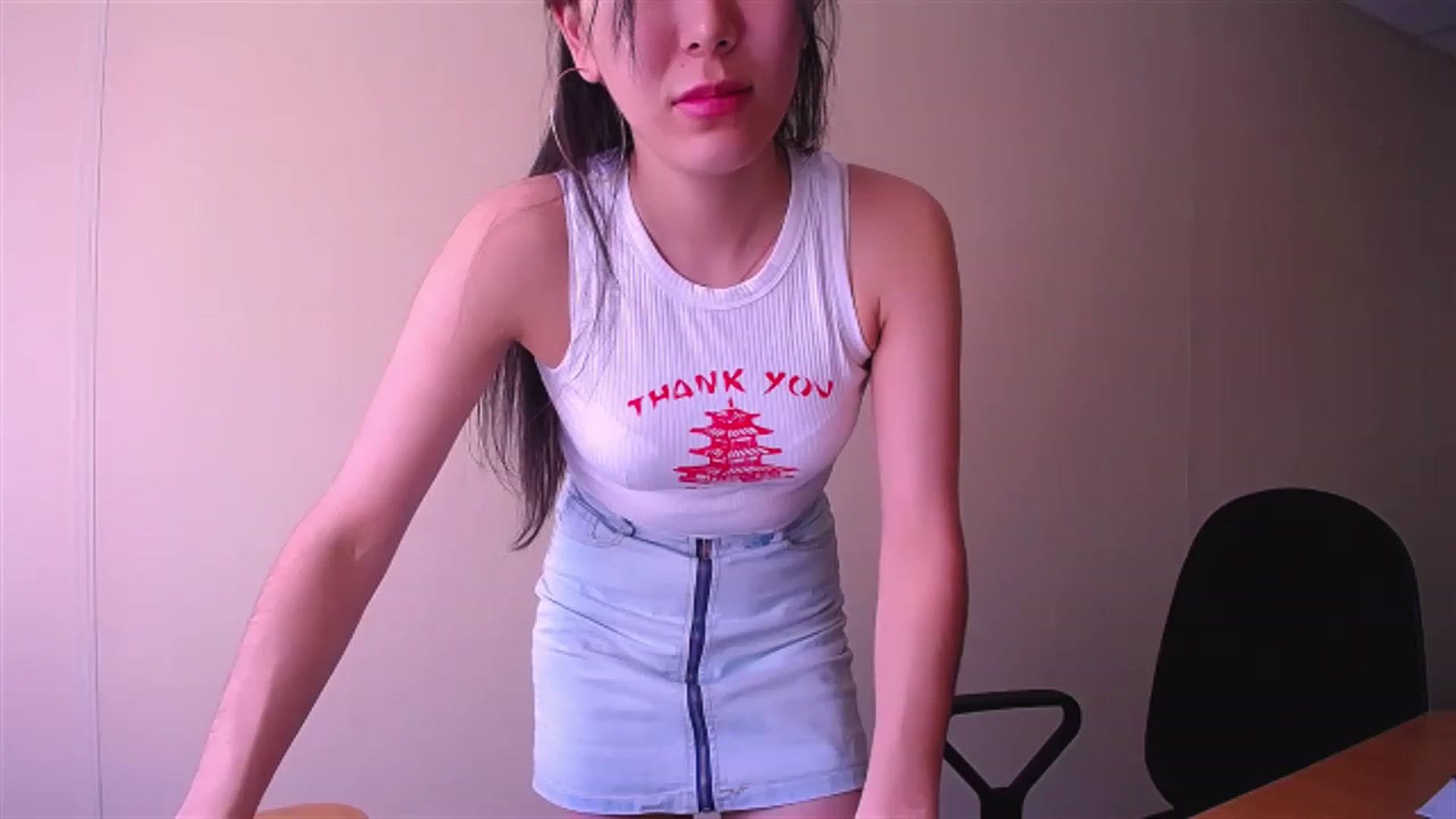Gallery image thumbnail from AlwayssSmile's myfreecams stream on, 04/06/2023, 07:18 image 3 of 20