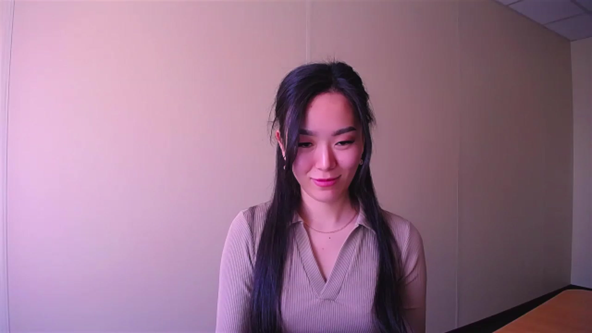 Gallery image thumbnail from AlwayssSmile's myfreecams stream on, 04/18/2023, 07:03 image 20 of 20