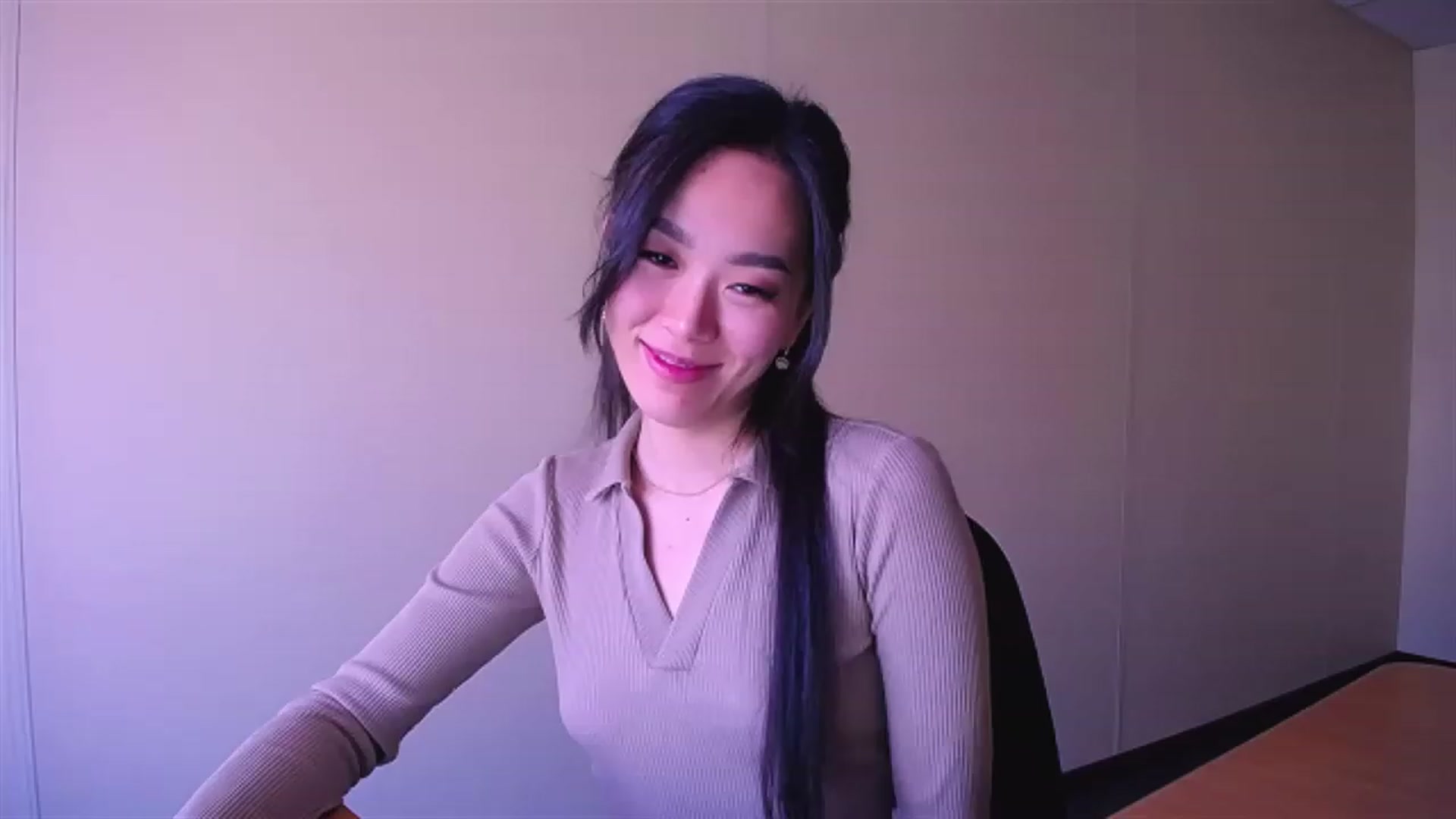 Gallery image thumbnail from AlwayssSmile's myfreecams stream on, 04/18/2023, 07:34 image 17 of 20