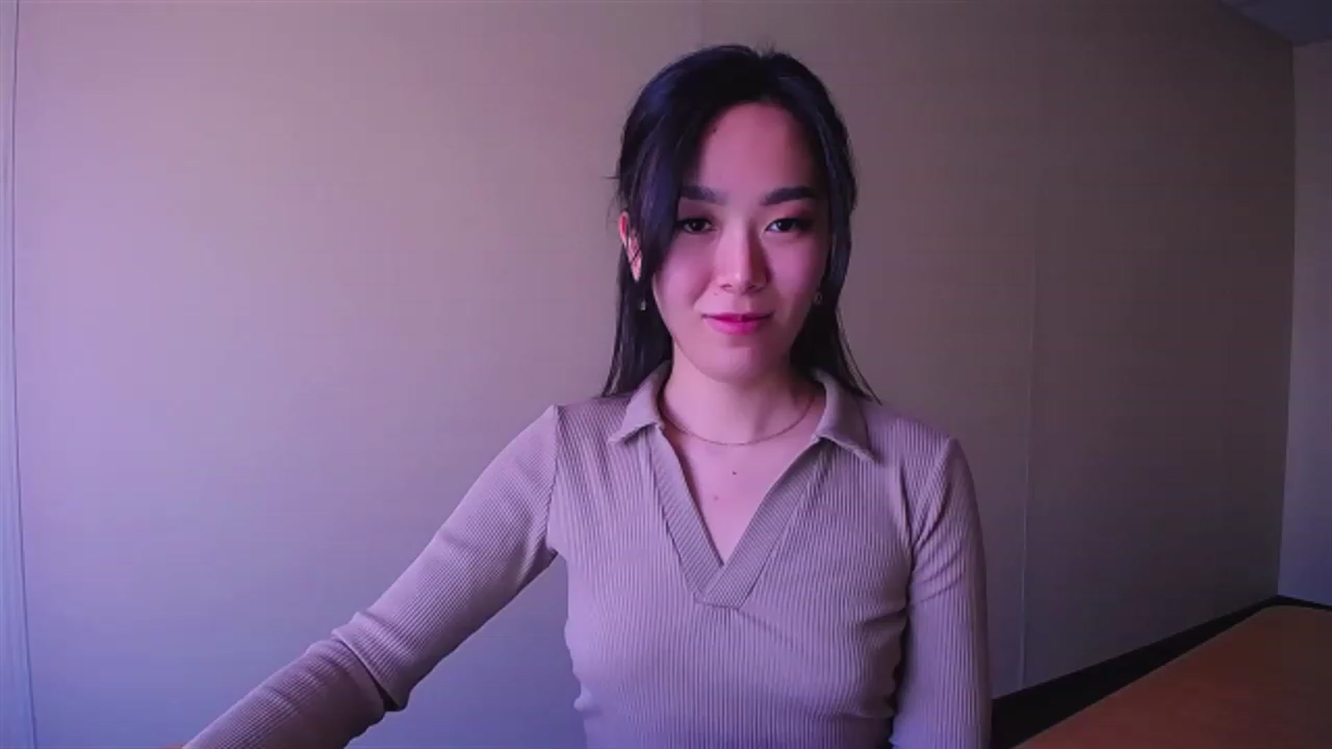 Gallery image thumbnail from AlwayssSmile's myfreecams stream on, 04/18/2023, 07:34 image 6 of 20