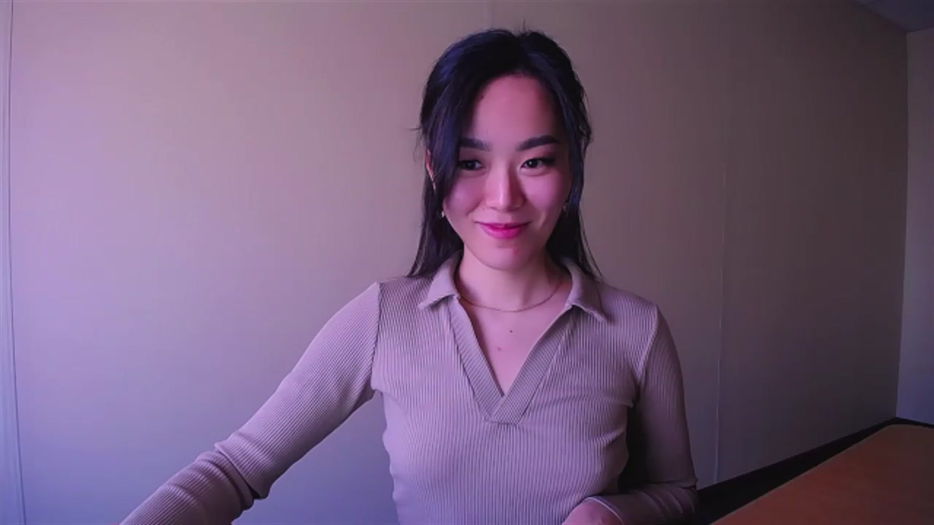 Gallery image thumbnail from AlwayssSmile's myfreecams stream on, 04/18/2023, 07:34 image 4 of 20