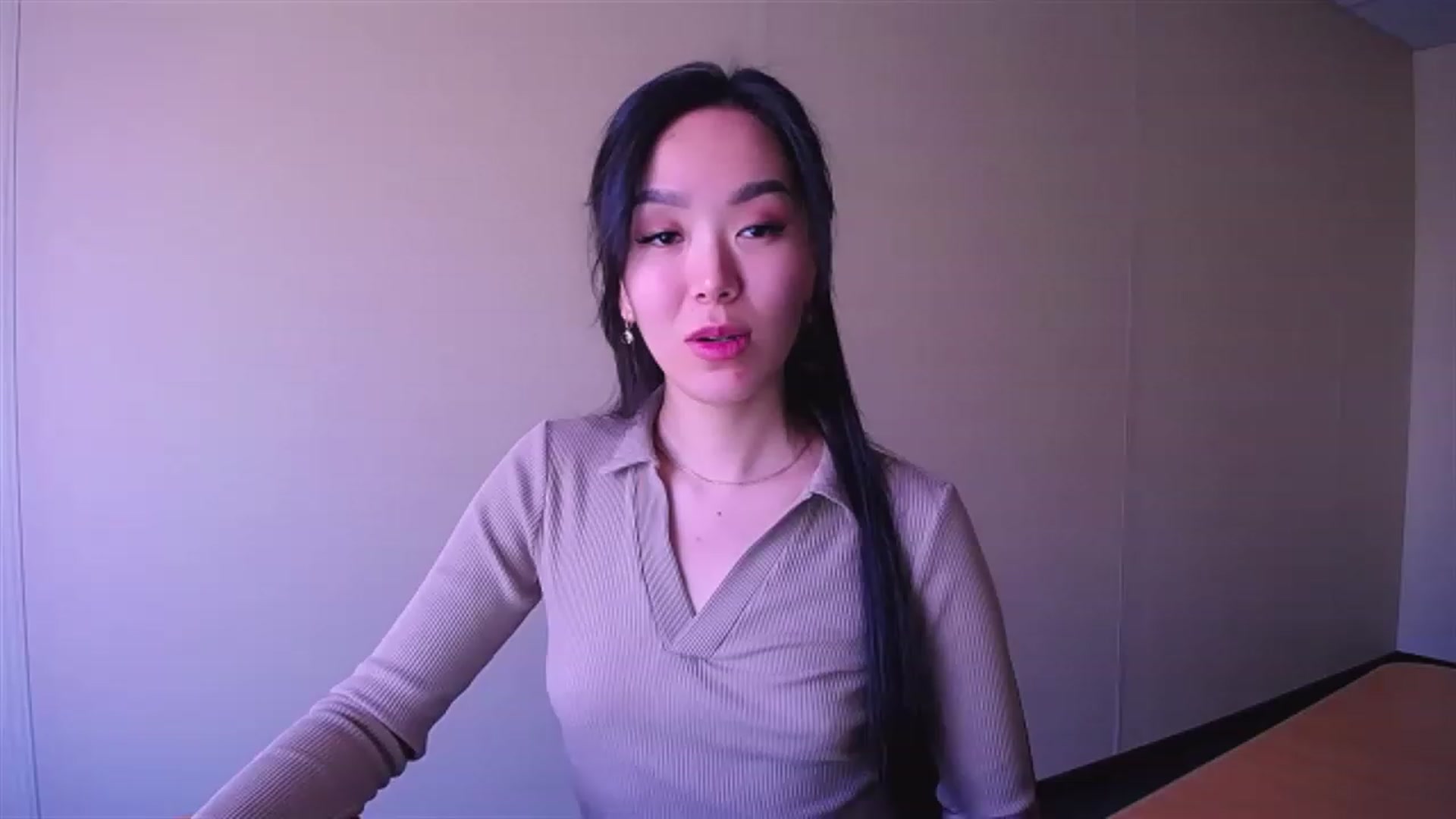 Gallery image thumbnail from AlwayssSmile's myfreecams stream on, 04/18/2023, 07:34 image 19 of 20