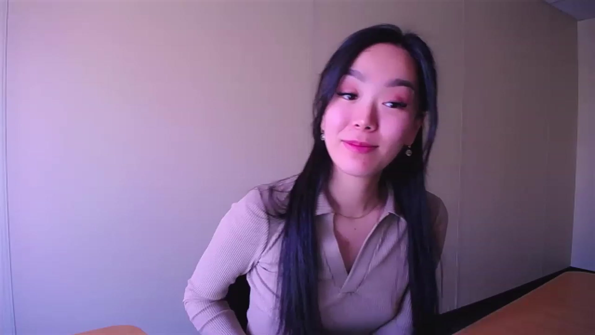 Gallery image thumbnail from AlwayssSmile's myfreecams stream on, 04/18/2023, 07:58 image 20 of 20