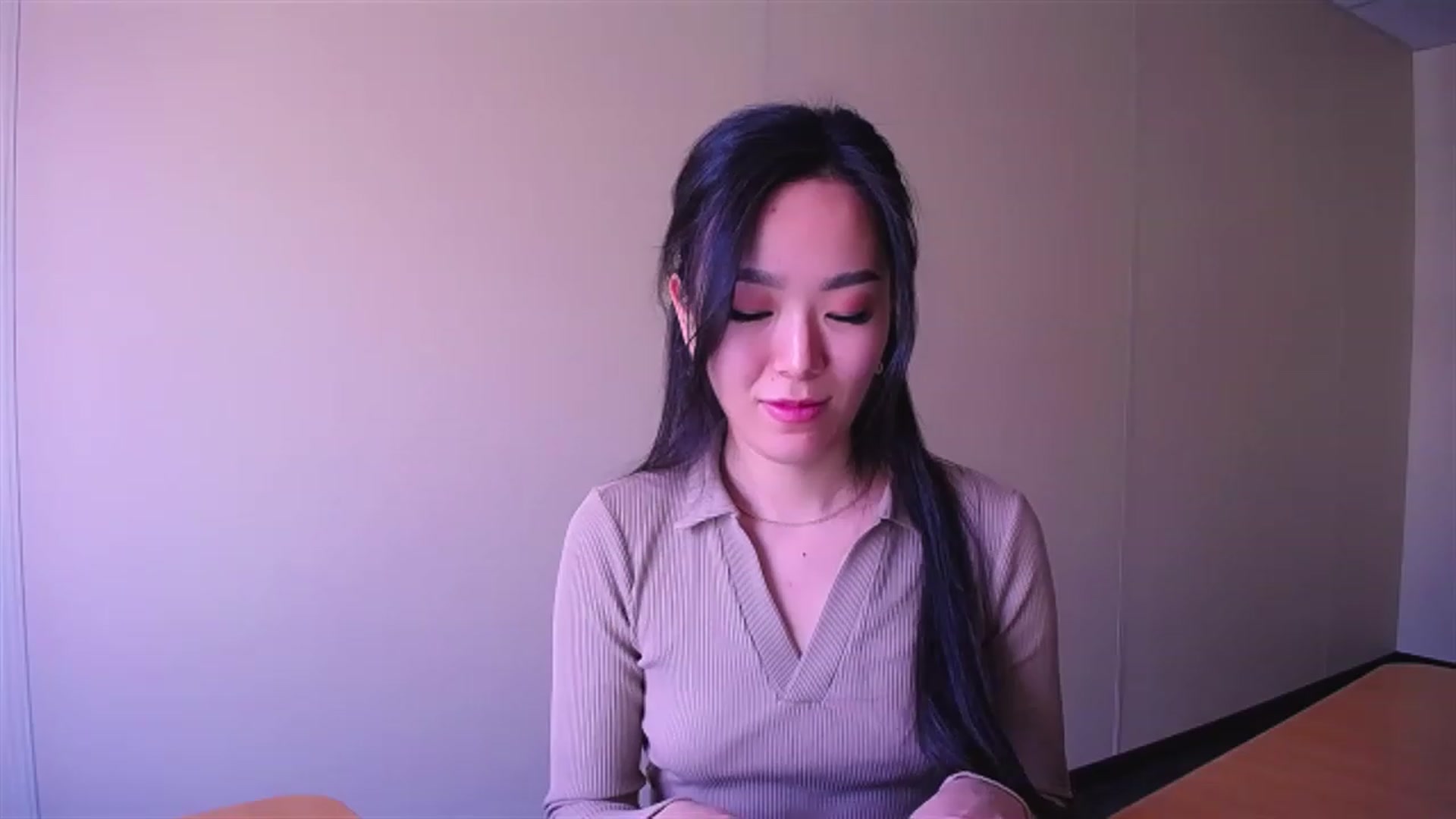 Gallery image thumbnail from AlwayssSmile's myfreecams stream on, 04/18/2023, 07:58 image 14 of 20