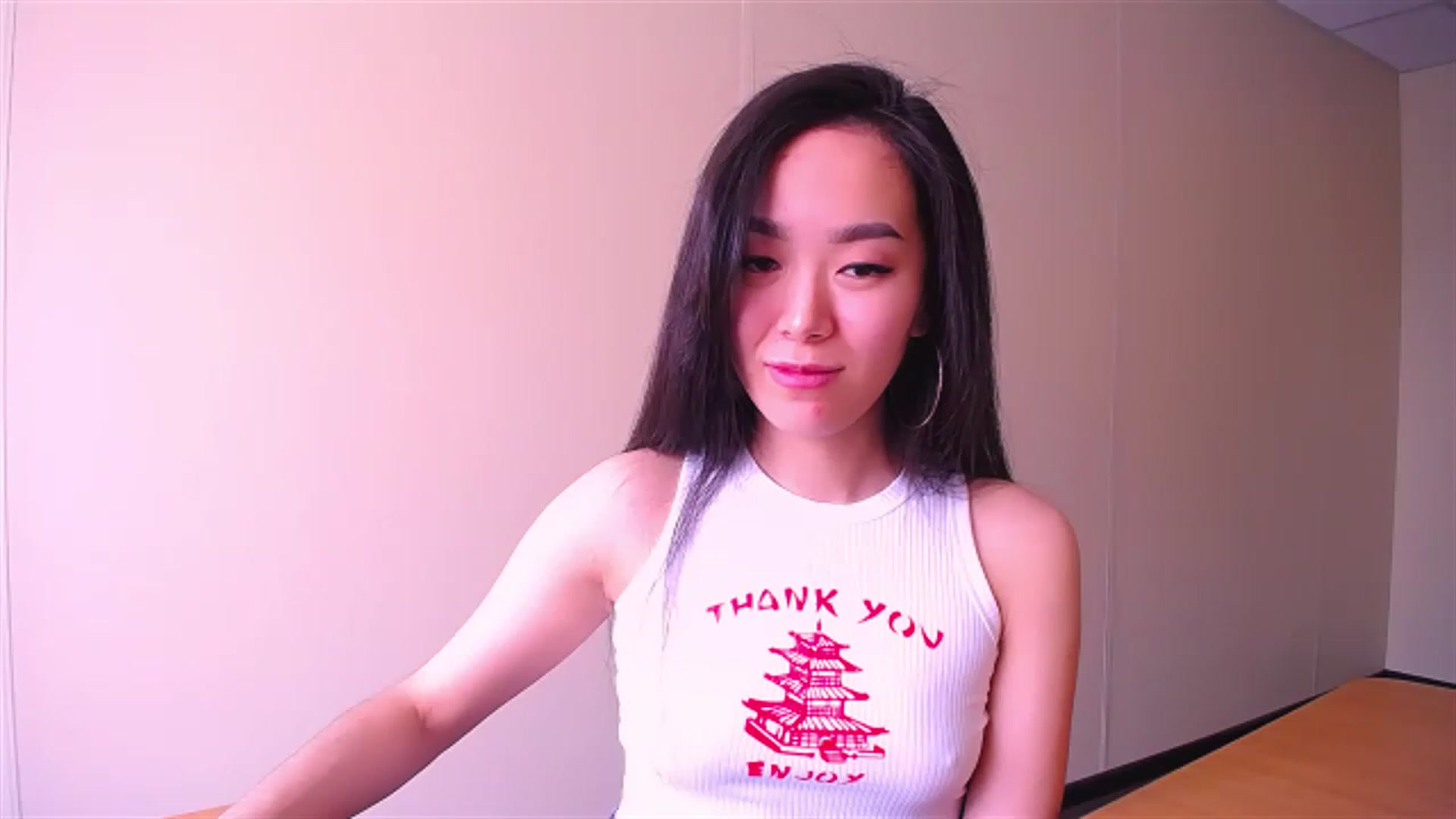Gallery image thumbnail from AlwayssSmile's myfreecams stream on, 04/19/2023, 07:36 image 1 of 20