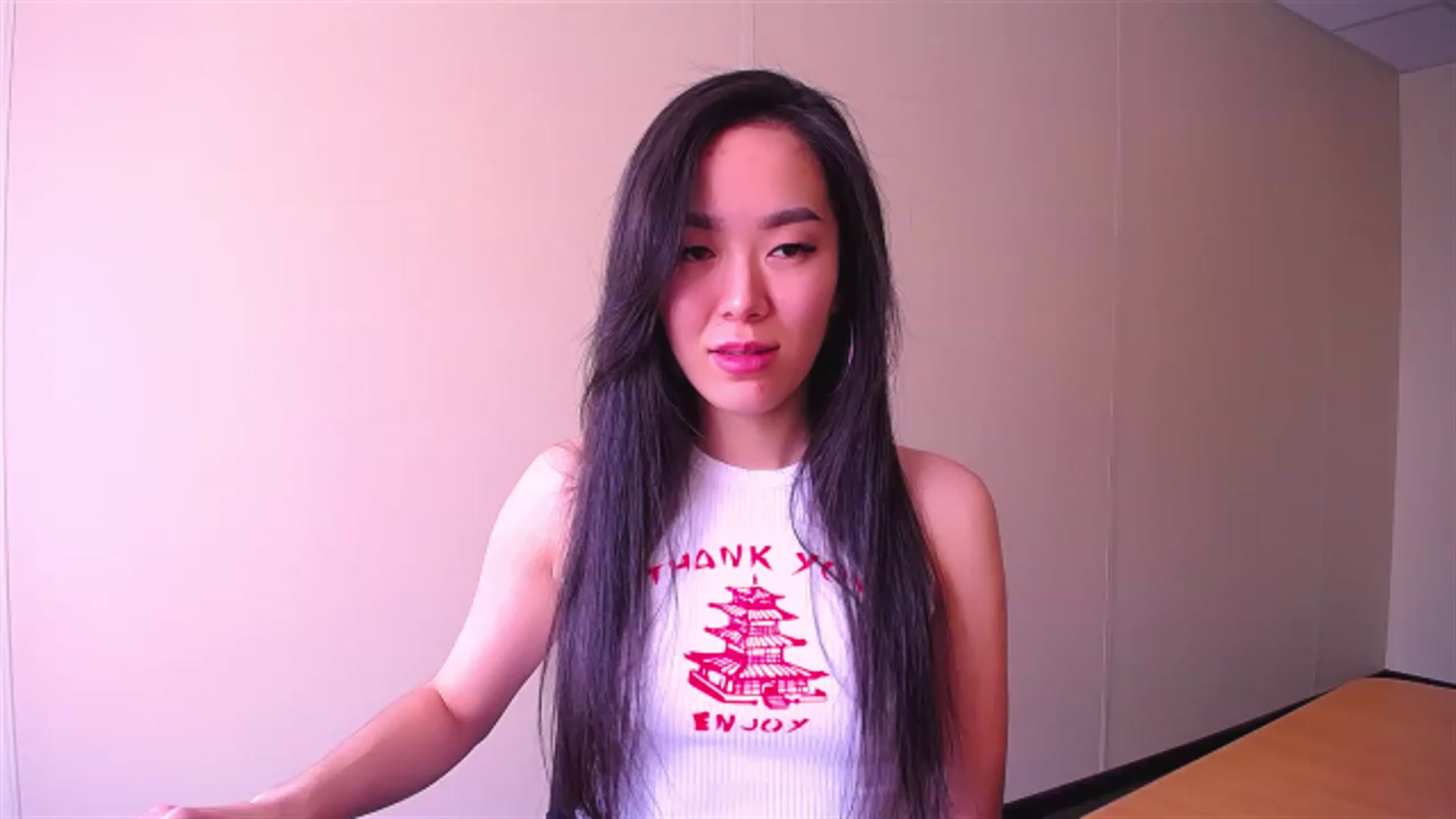 Gallery image thumbnail from AlwayssSmile's myfreecams stream on, 04/19/2023, 07:36 image 9 of 20