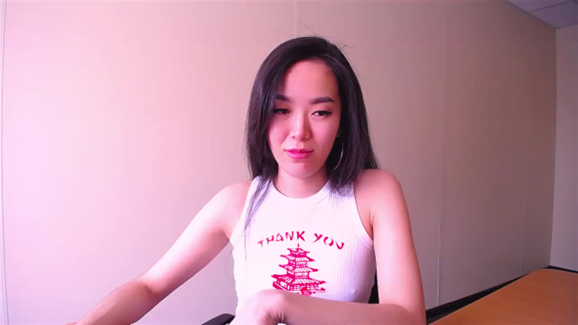 Gallery image thumbnail from AlwayssSmile's myfreecams stream on, 04/19/2023, 07:36 image 2 of 20