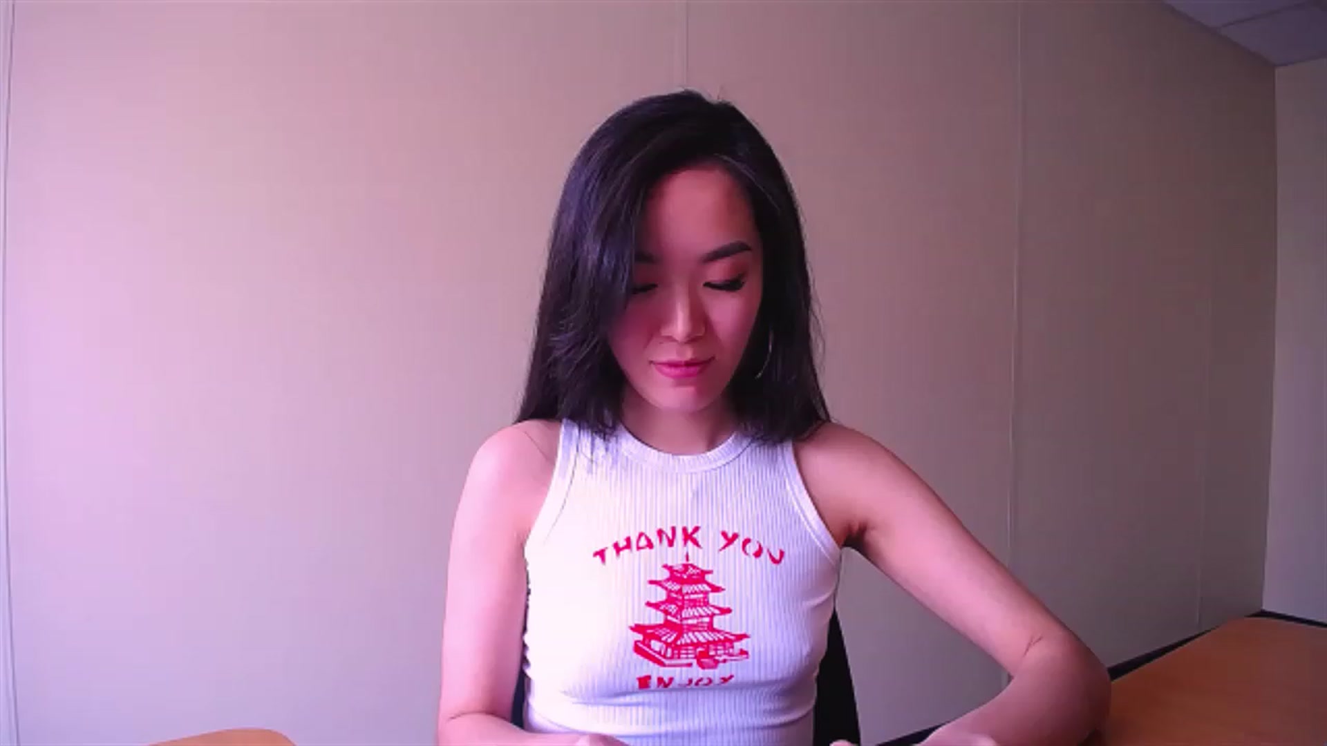 Gallery image thumbnail from AlwayssSmile's myfreecams stream on, 04/19/2023, 07:36 image 18 of 20